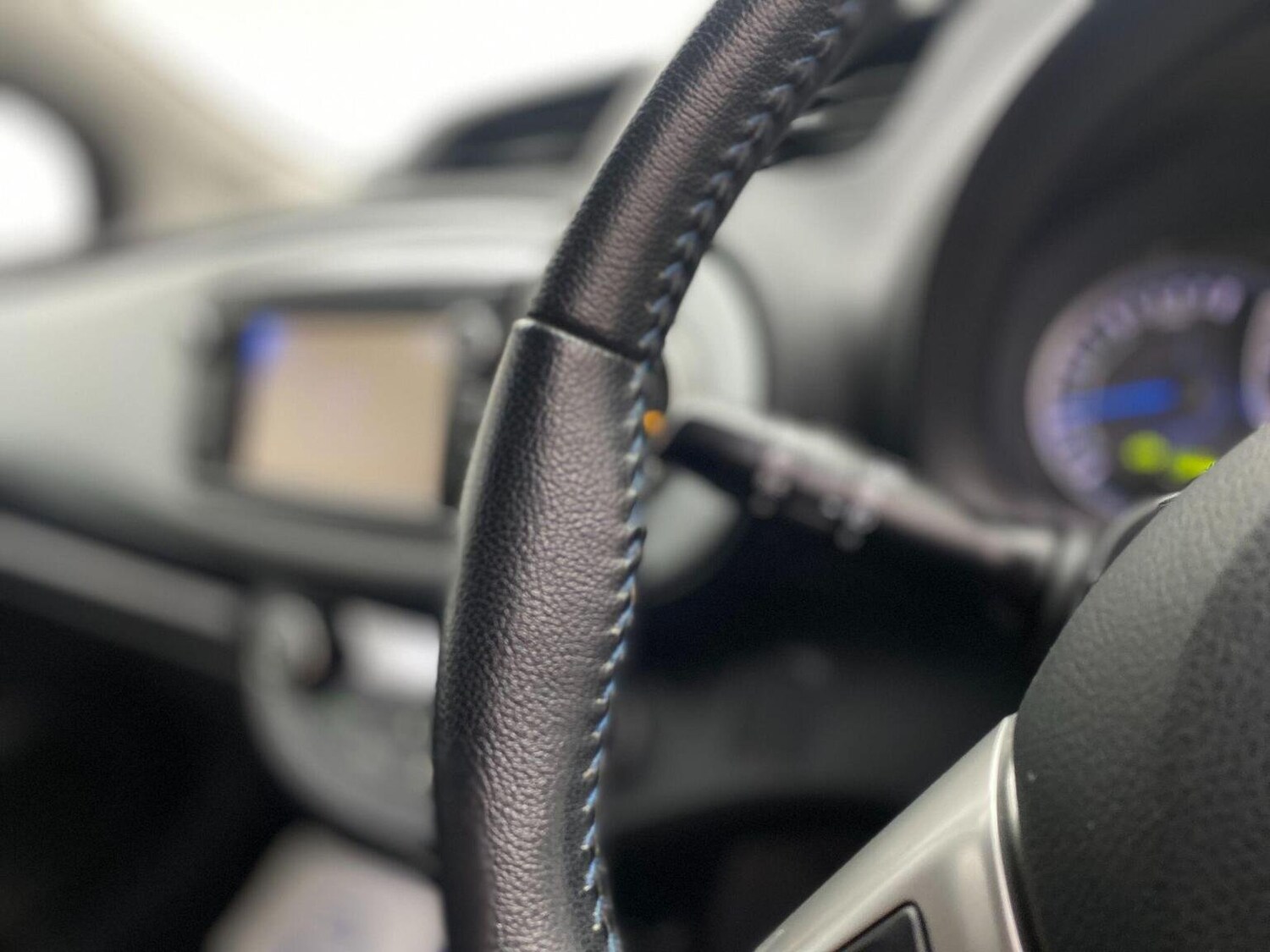 Used Toyota Yaris 2013 for sale - 76744200: Photo 44