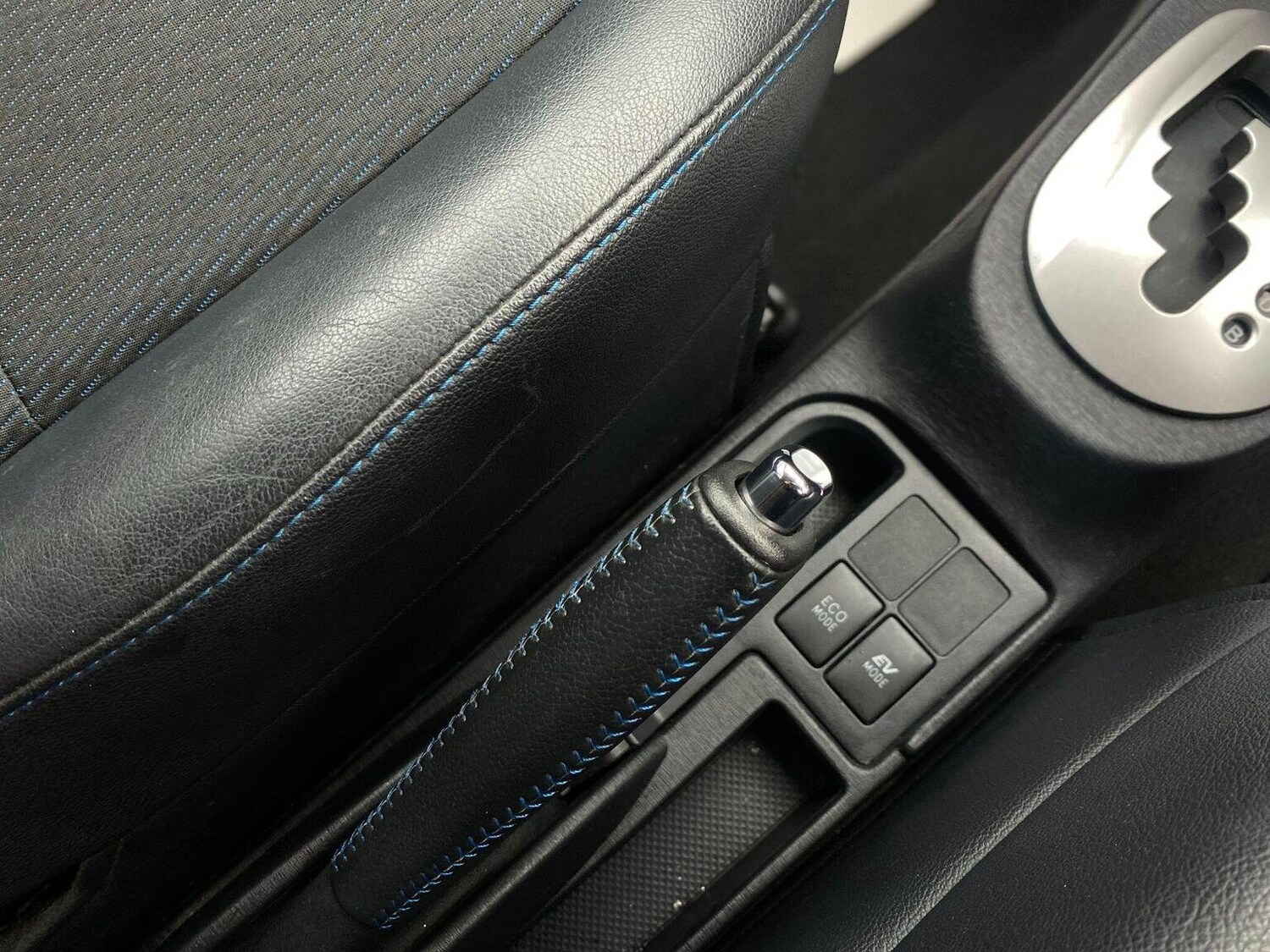 Used Toyota Yaris 2013 for sale - 76744200: Photo 46