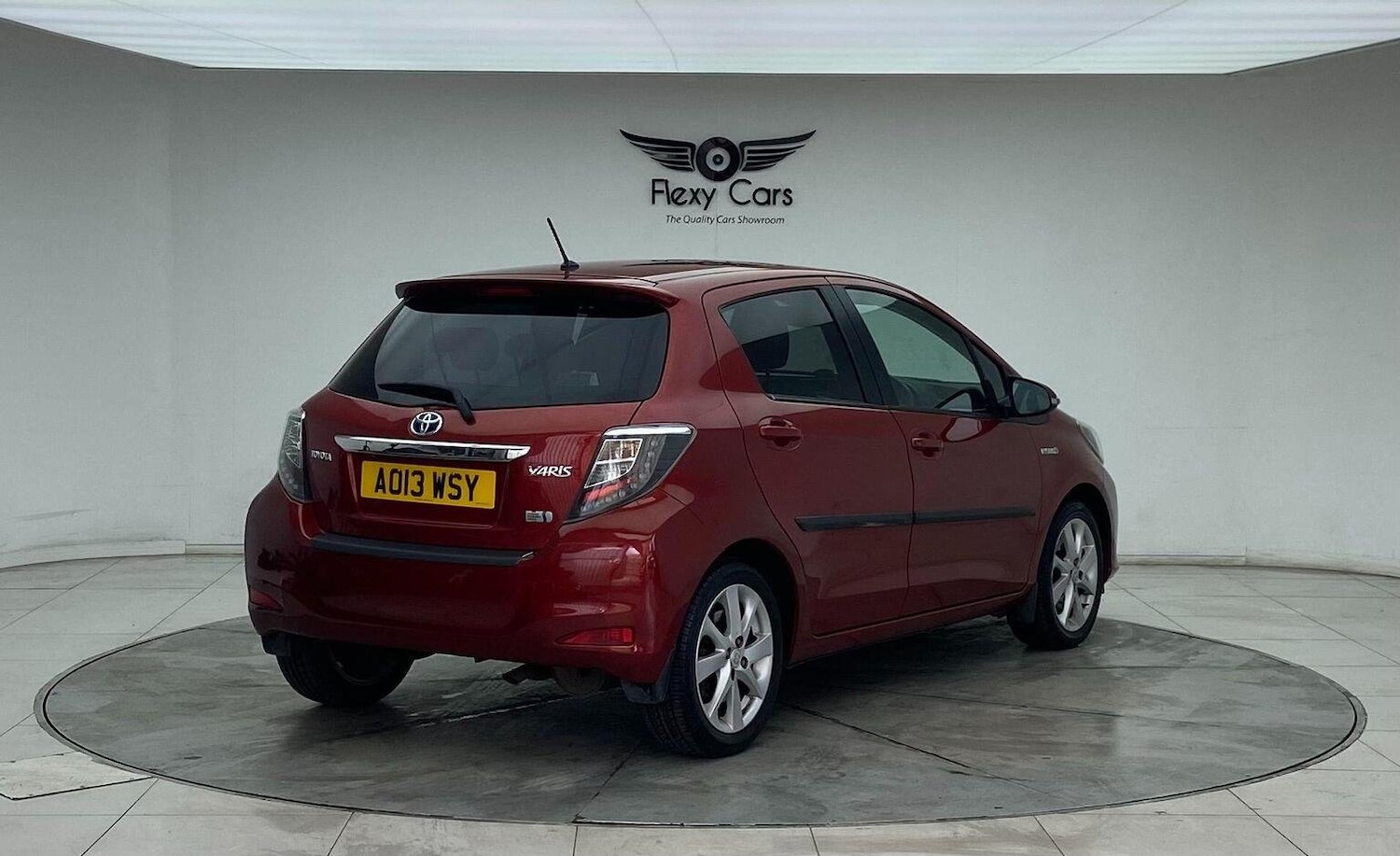 Used Toyota Yaris 2013 for sale - 76744200: Photo 5