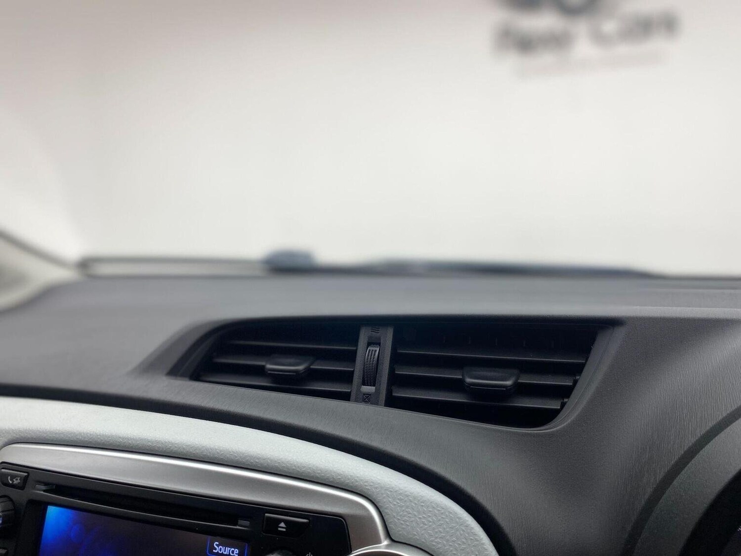 Used Toyota Yaris 2013 for sale - 76744200: Photo 52