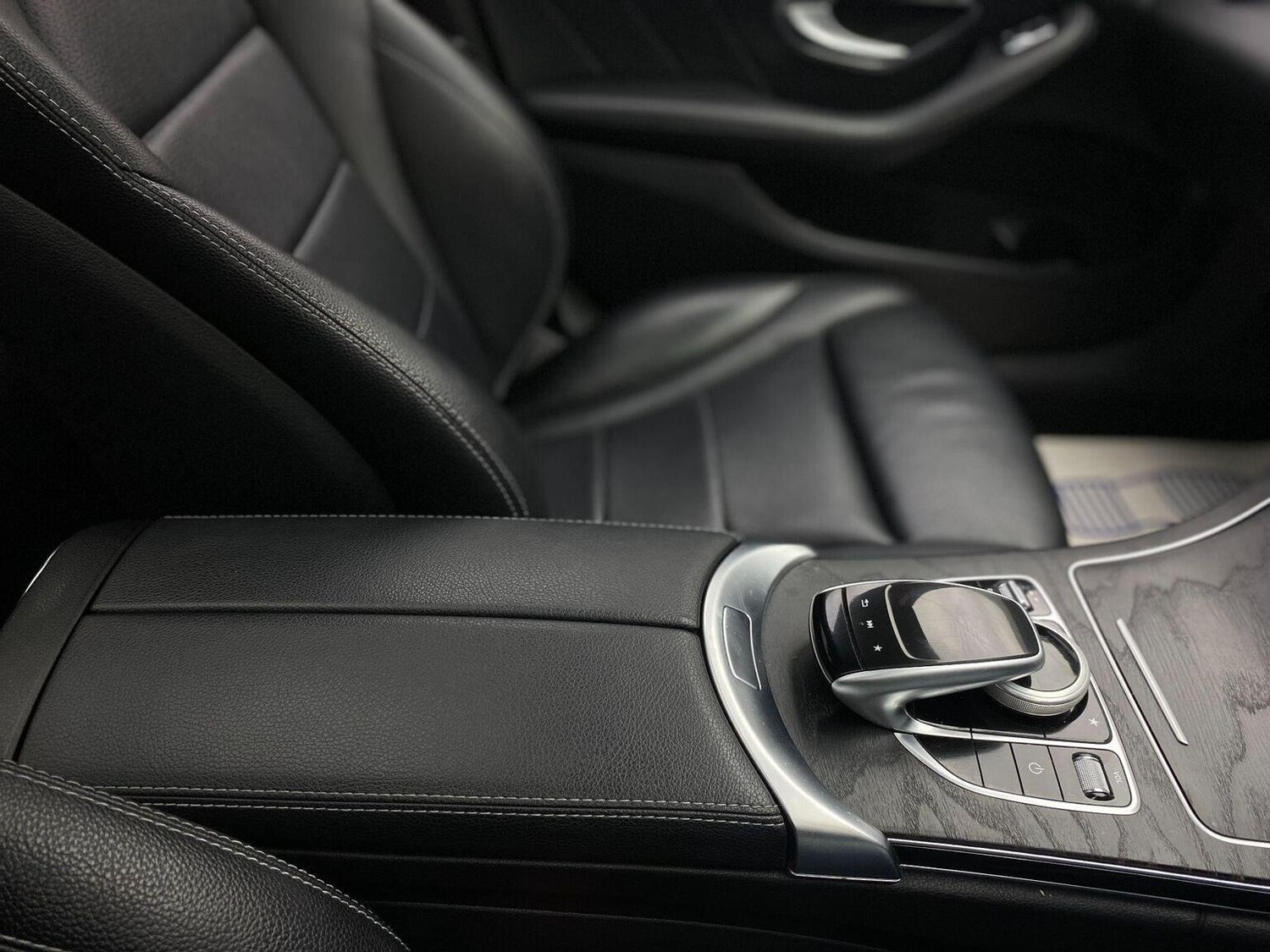 Used Mercedes-Benz C Class 2017 for sale - 76744166: Photo 31