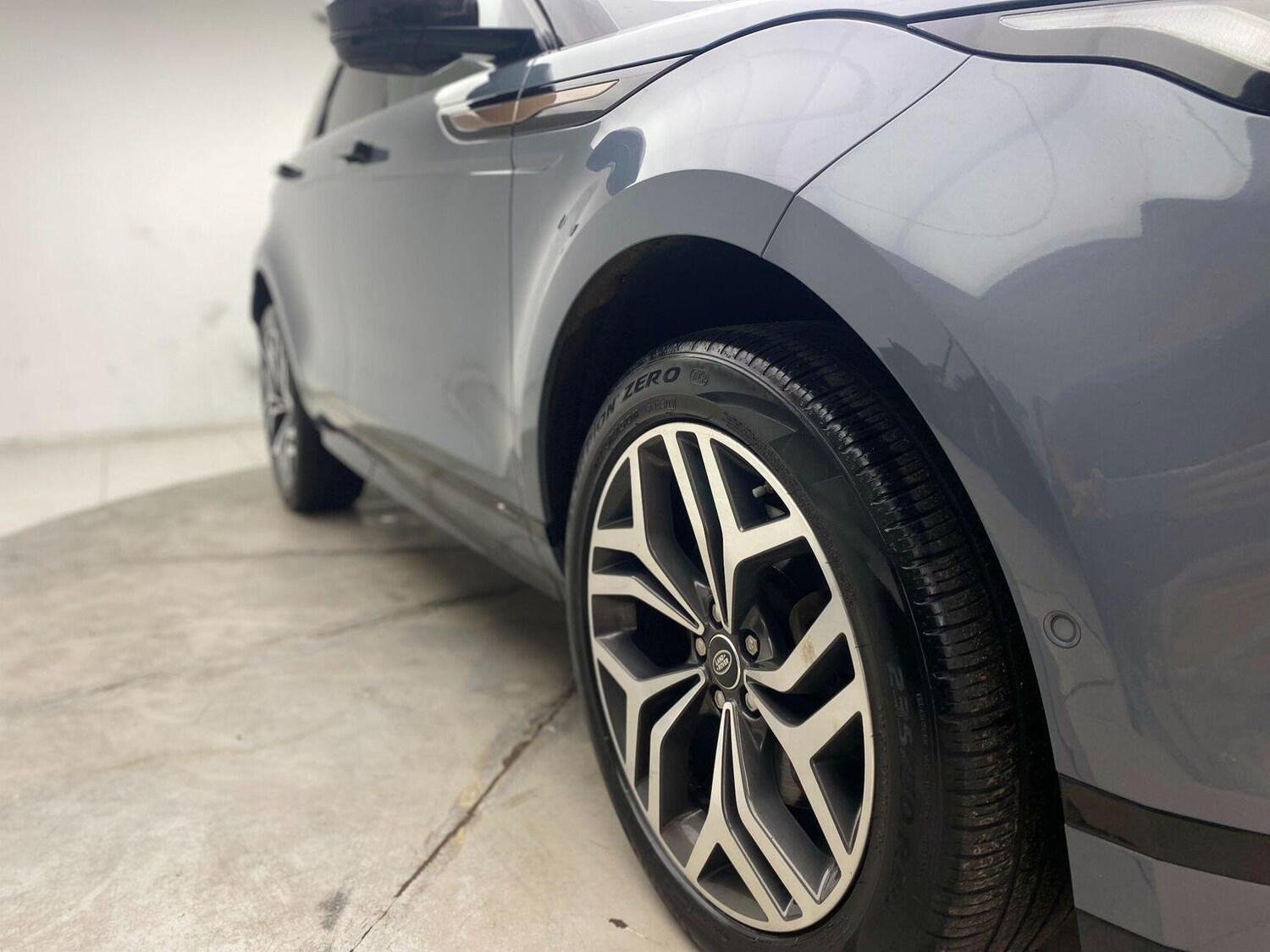 Used Land Rover Range Rover Evoque 2019 for sale - 76744204: Photo 21