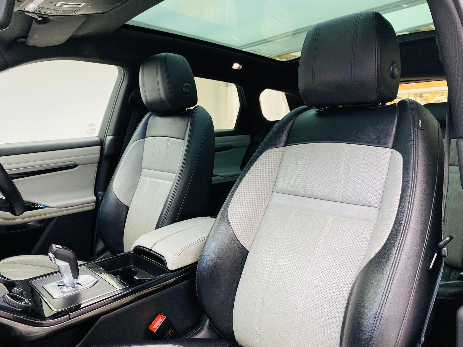 Used Land Rover Range Rover Evoque 2019 for sale - 76744204: Photo 38