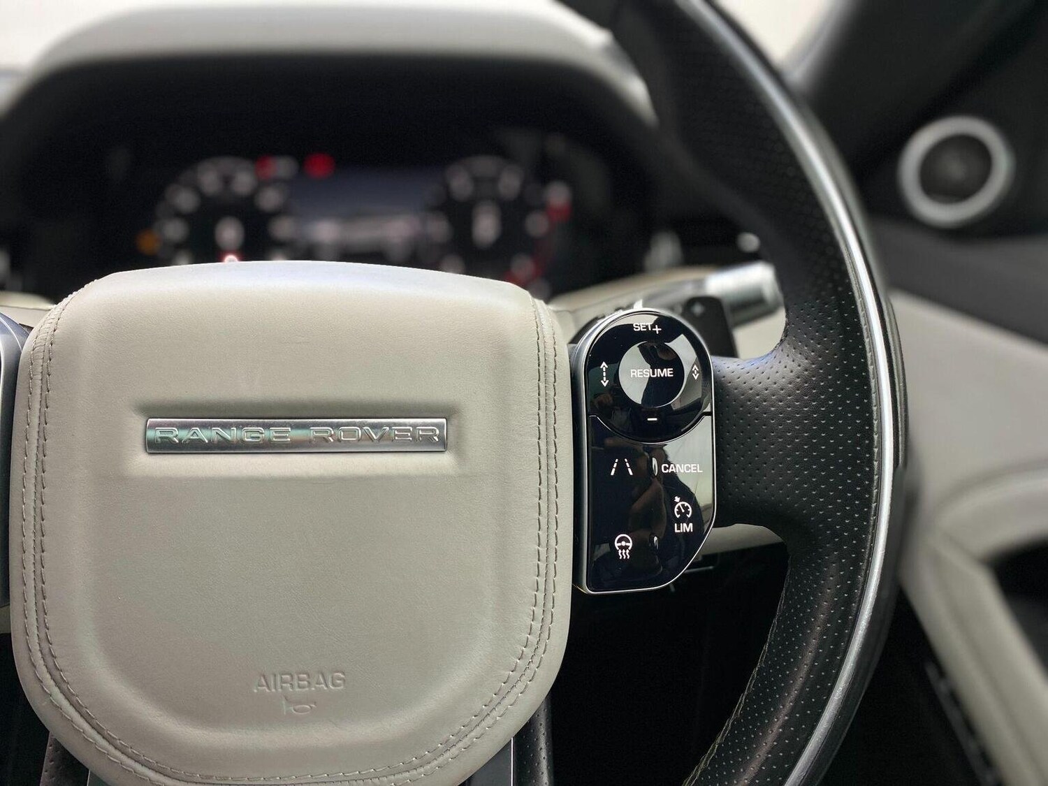 Used Land Rover Range Rover Evoque 2019 for sale - 76744204: Photo 54