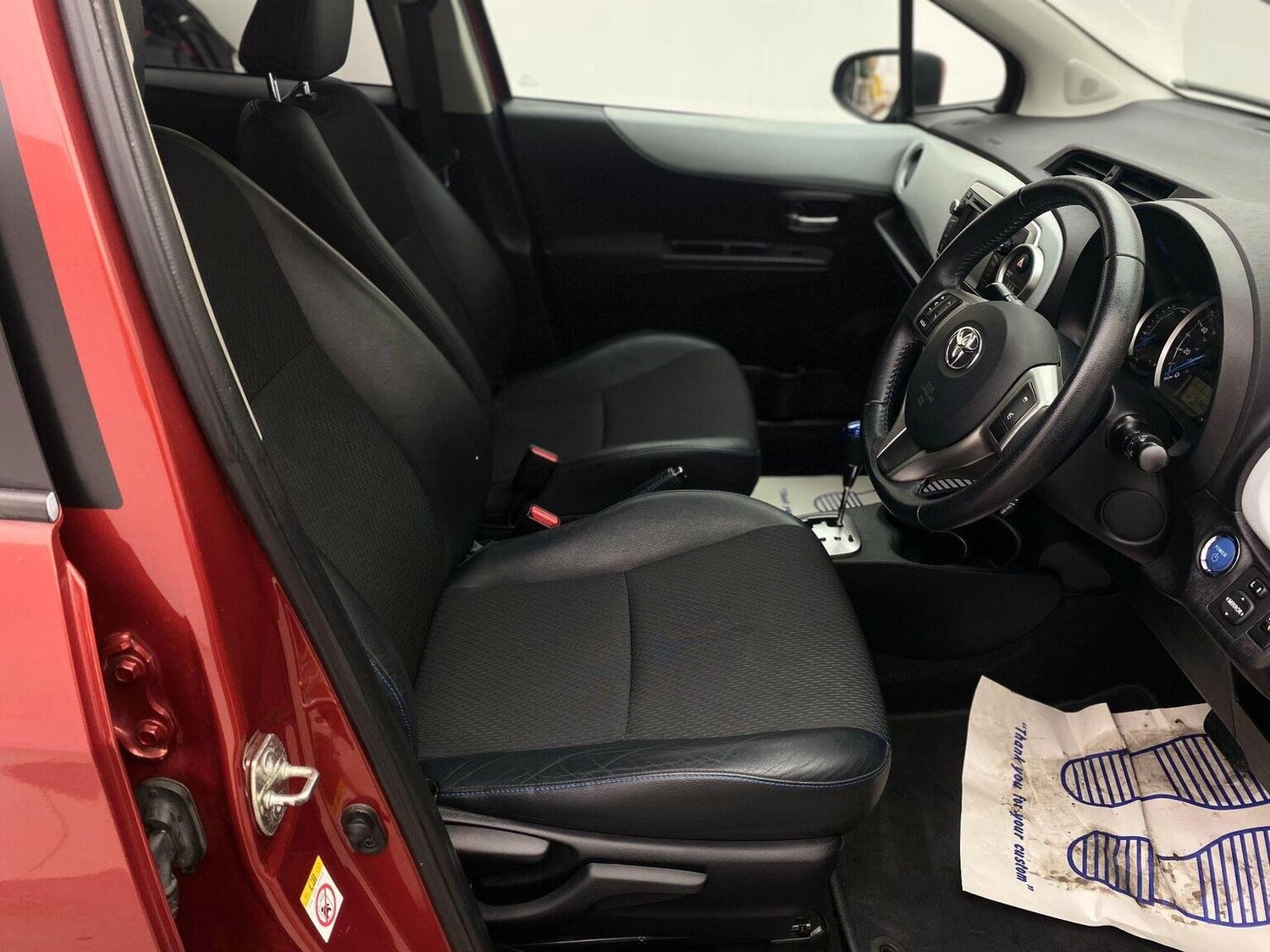 Used Toyota Yaris 2013 for sale - 76794681: Photo 26