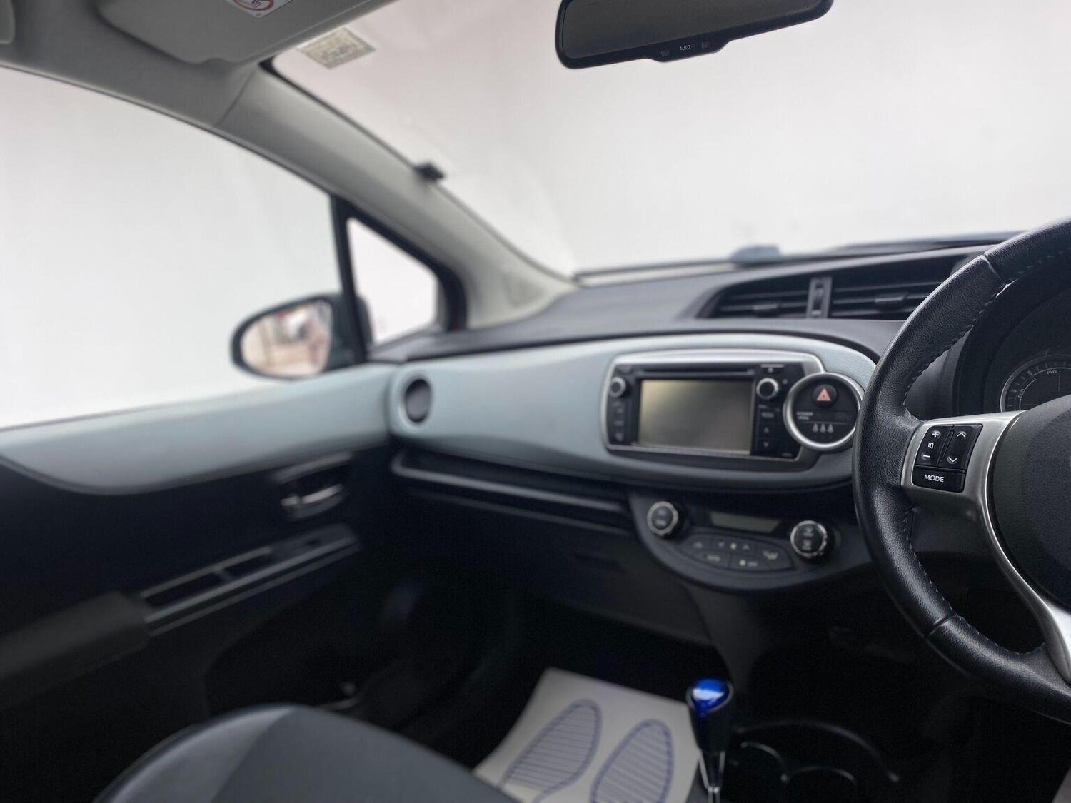 Used Toyota Yaris 2013 for sale - 76794681: Photo 35