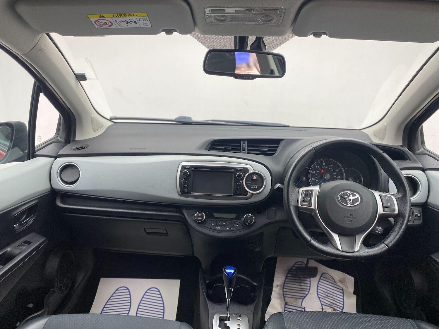 Used Toyota Yaris 2013 for sale - 76794681: Photo 37