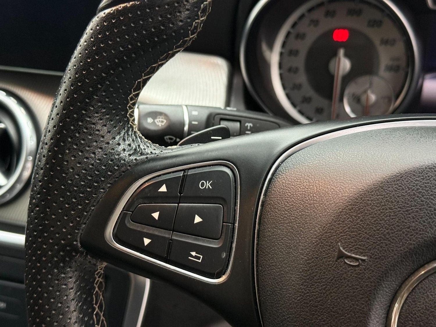 Used Mercedes-Benz GLA 2016 for sale - 76794698: Photo 38