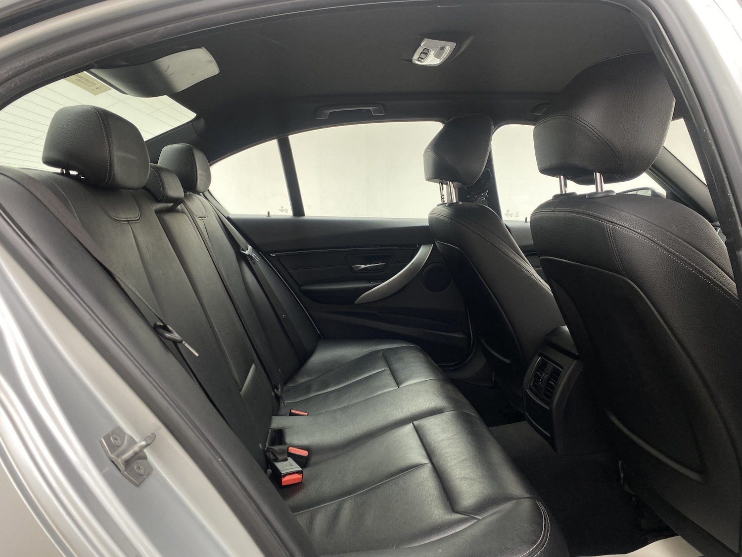 Used BMW 3 Series 2016 for sale - 77065637: Photo 28