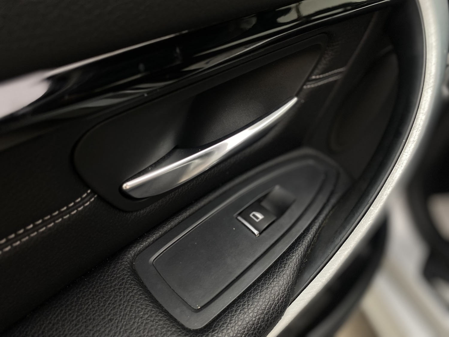 Used BMW 3 Series 2016 for sale - 77065637: Photo 42