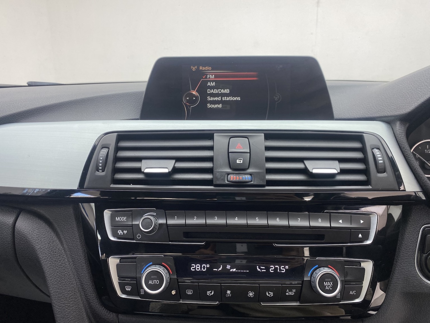 Used BMW 3 Series 2016 for sale - 77065637: Photo 53