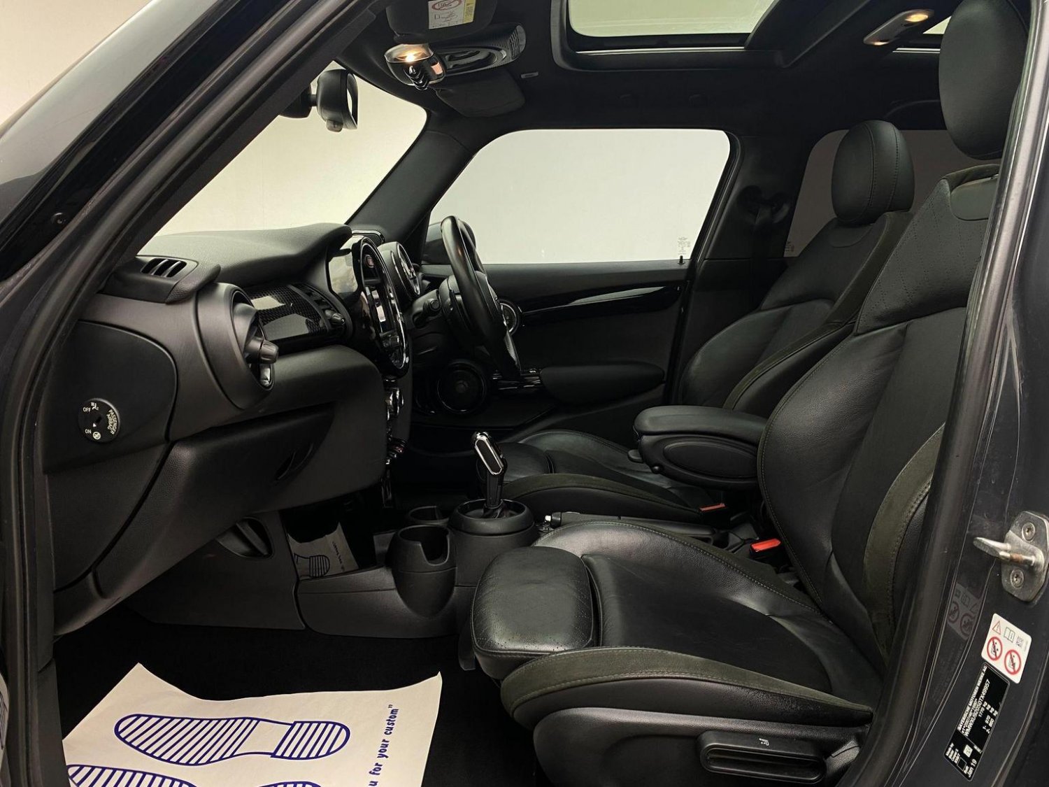 Used MINI Hatch 2019 for sale - 76744265: Photo 34