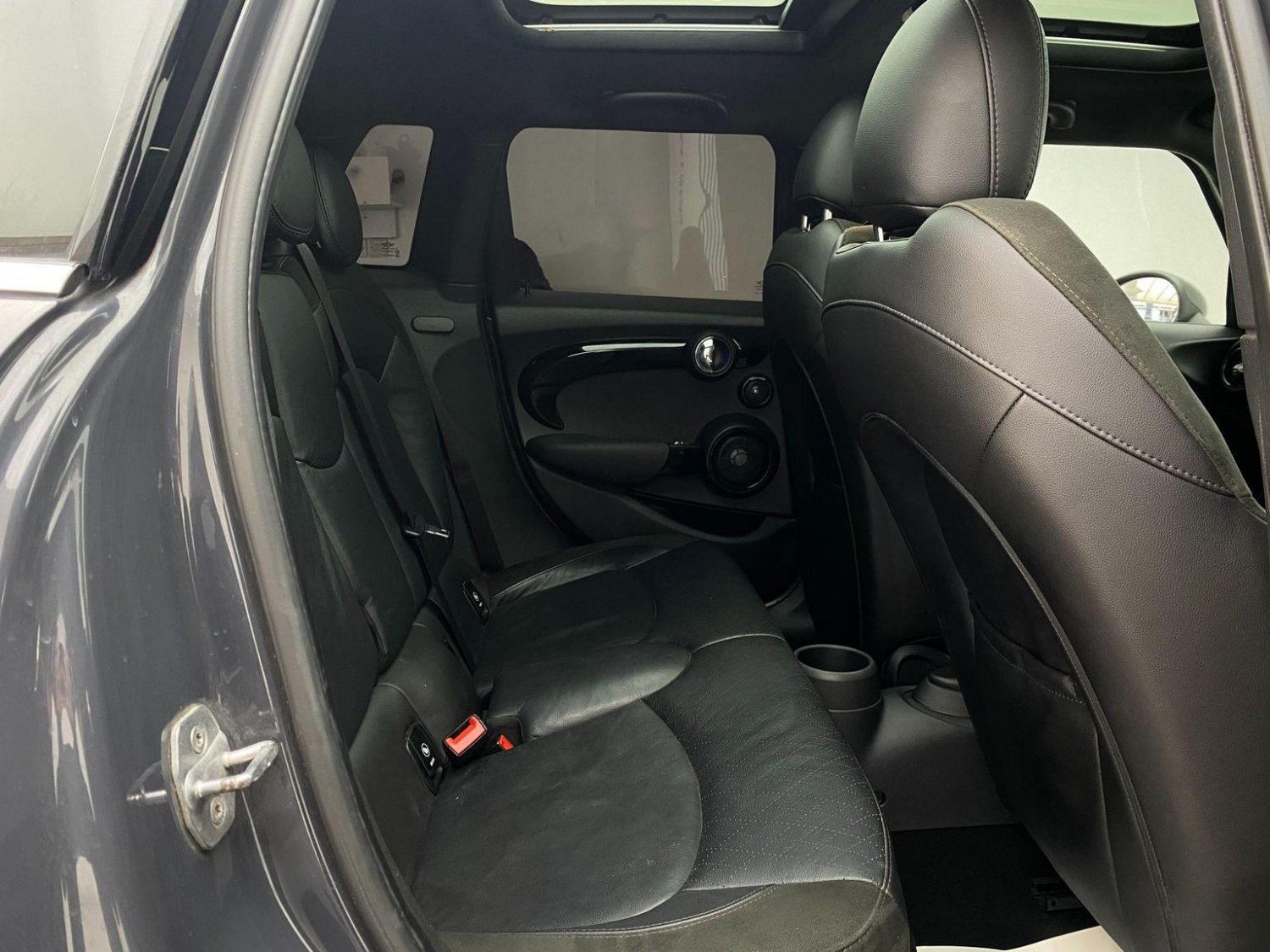Used MINI Hatch 2019 for sale - 76744265: Photo 38