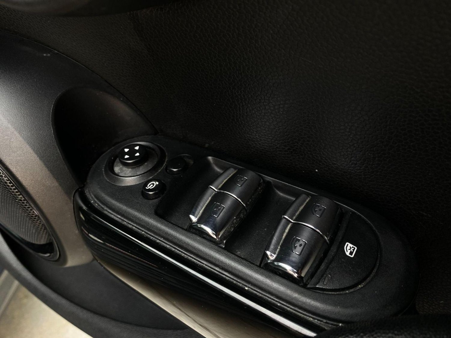 Used MINI Hatch 2019 for sale - 76744265: Photo 42