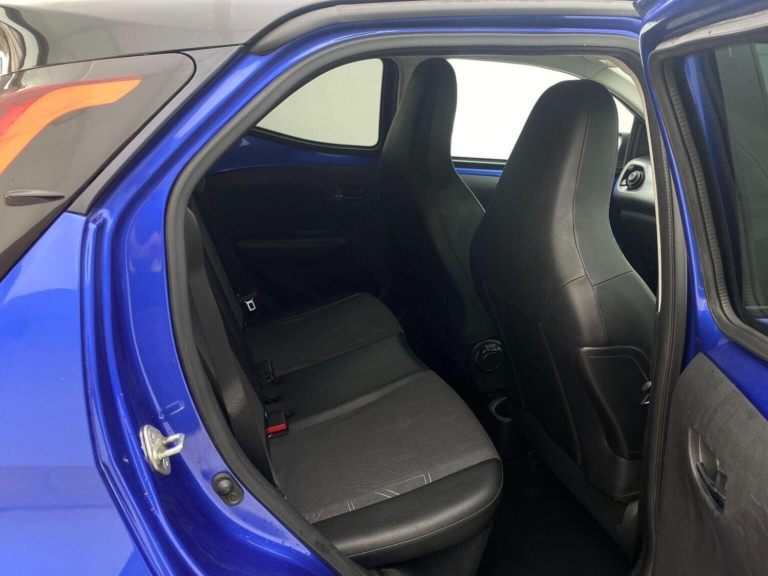 Used Toyota AYGO 2019 for sale - 76744195: Photo 28