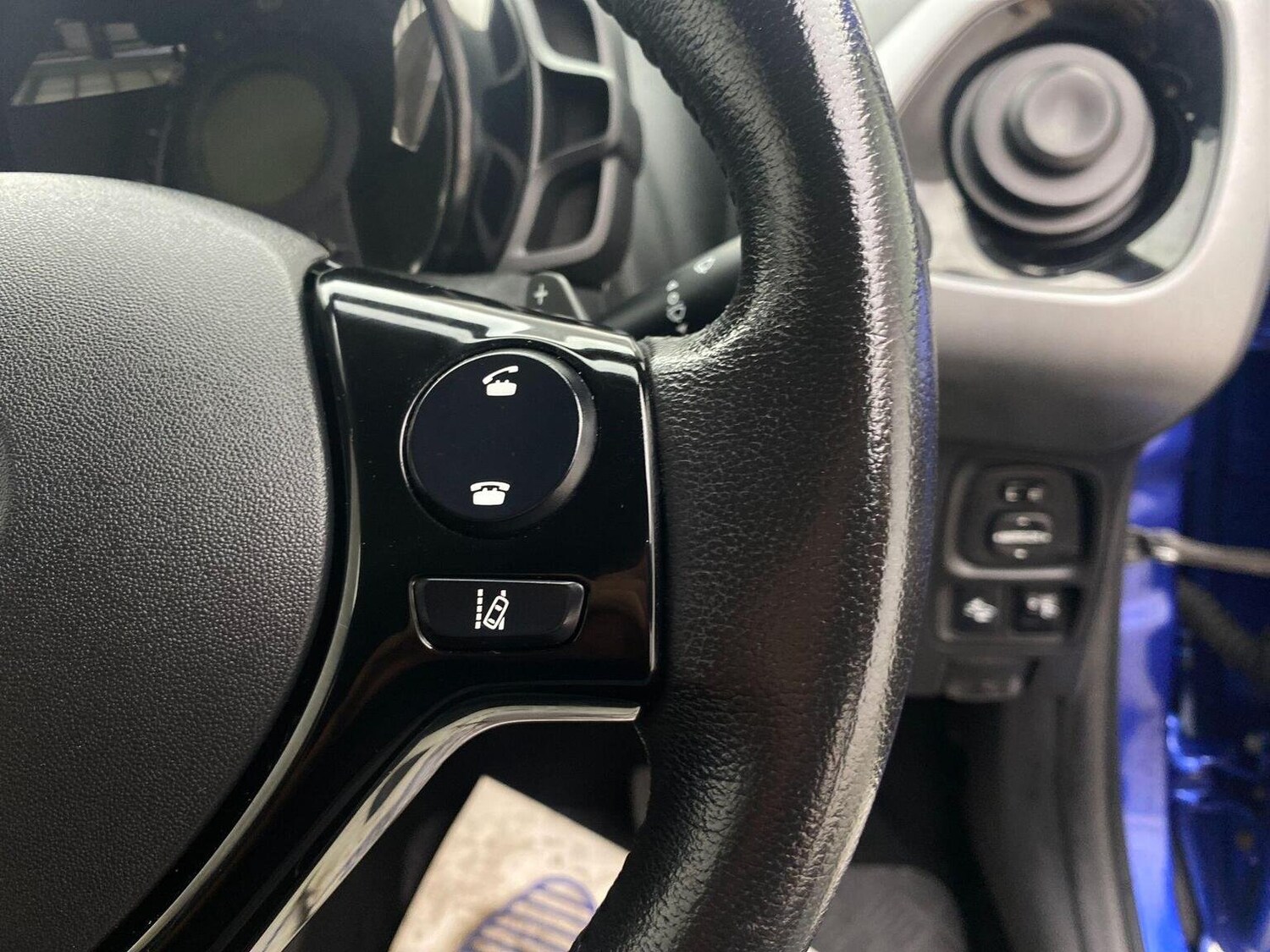 Used Toyota AYGO 2019 for sale - 76744195: Photo 30