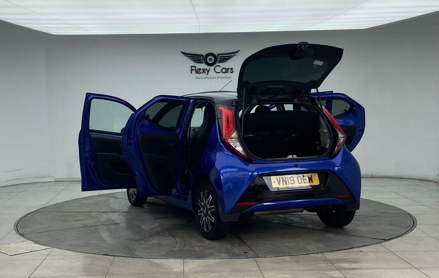 Used Toyota AYGO 2019 for sale - 76744195: Photo 50