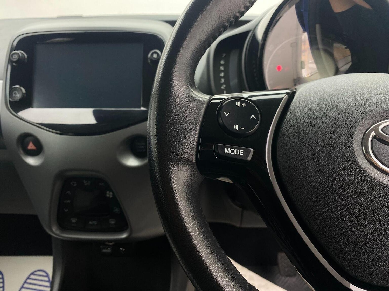 Used Toyota AYGO 2019 for sale - 76744195: Photo 53