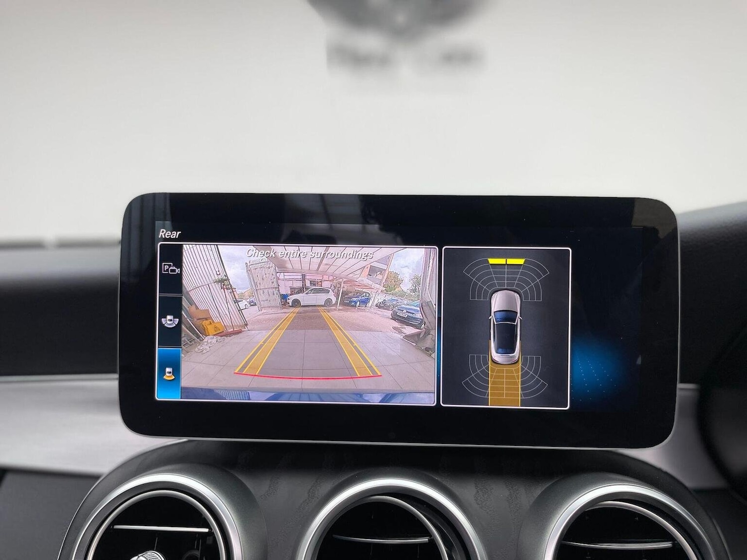 Used Mercedes-Benz C Class 2019 for sale - 76744201: Photo 3