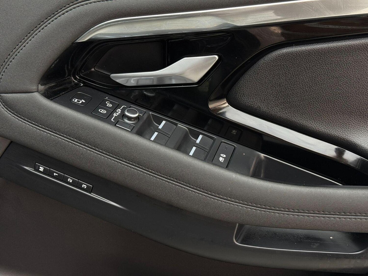 Used Land Rover Range Rover Evoque 2020 for sale - 76744248: Photo 35