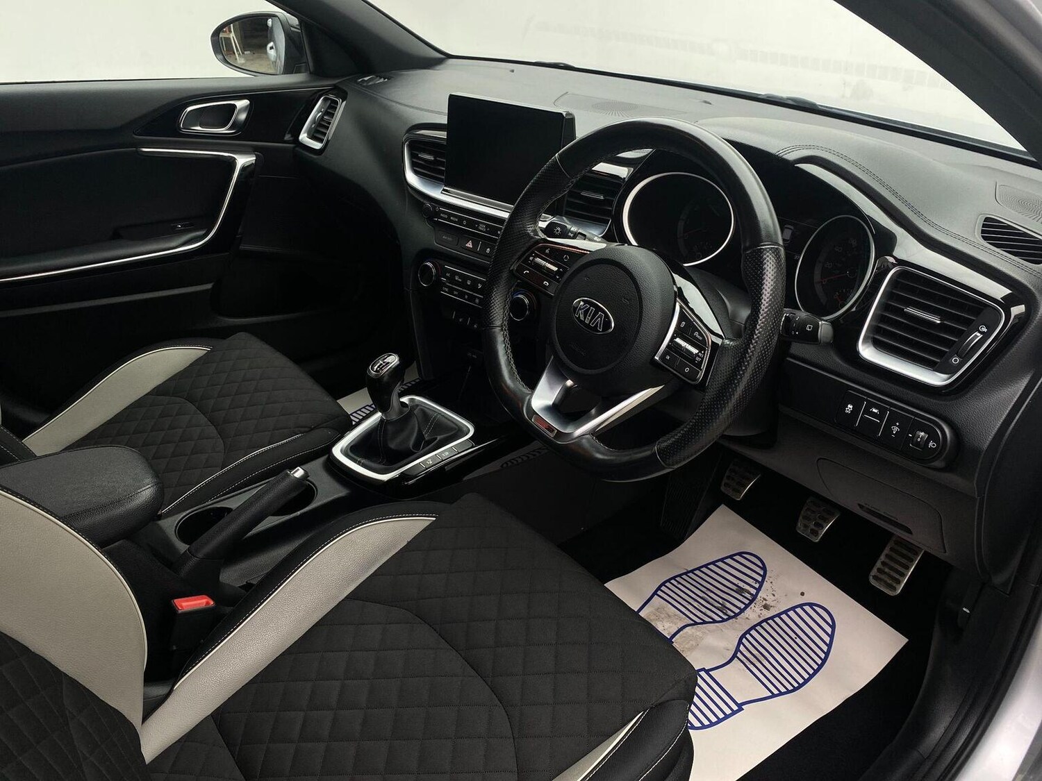 Used Kia Ceed 2019 for sale - 76744156: Photo 25