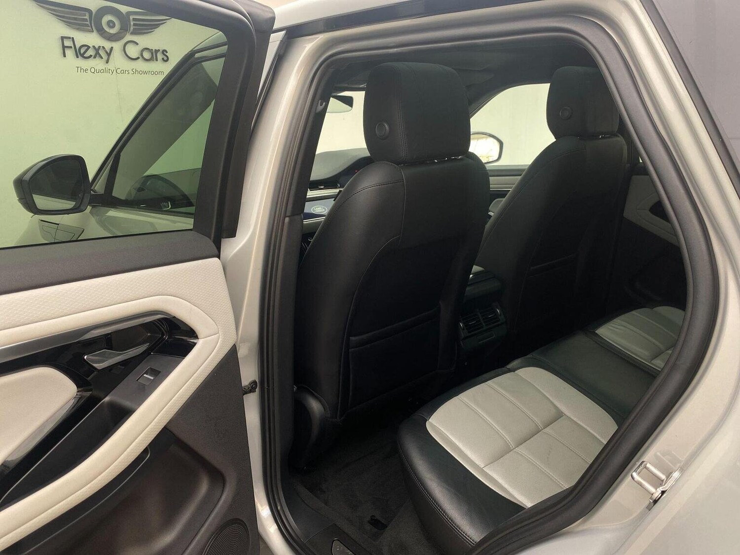 Used Land Rover Range Rover Evoque 2019 for sale - 76744187: Photo 30