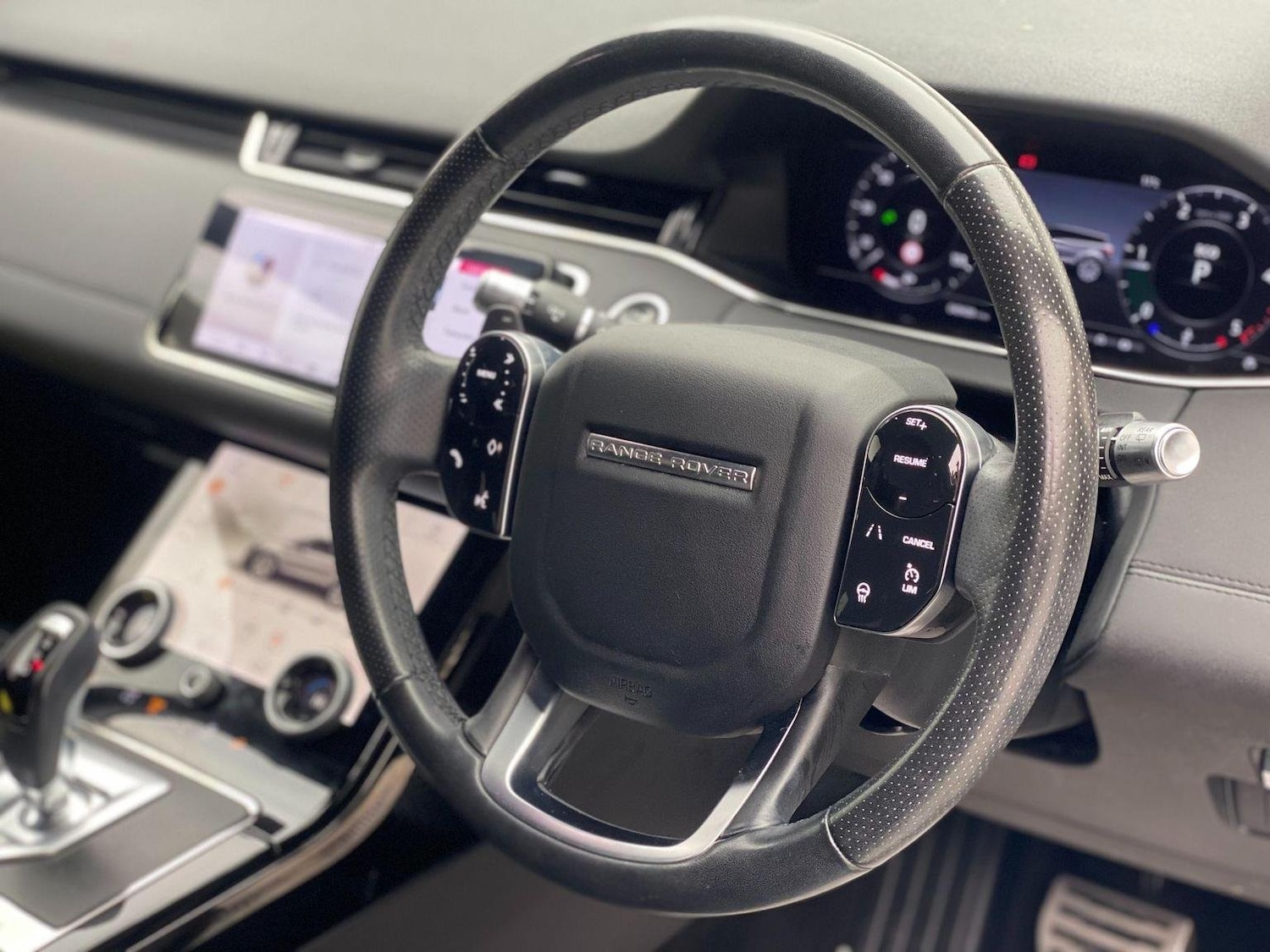 Used Land Rover Range Rover Evoque 2019 for sale - 76744222: Photo 2