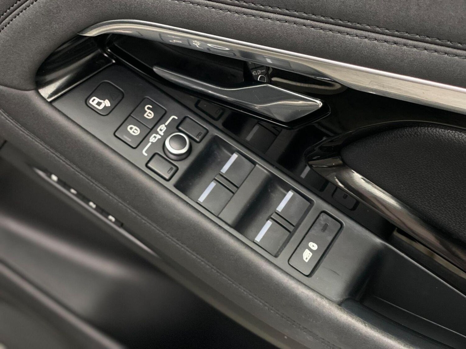 Used Land Rover Range Rover Evoque 2019 for sale - 76744222: Photo 43