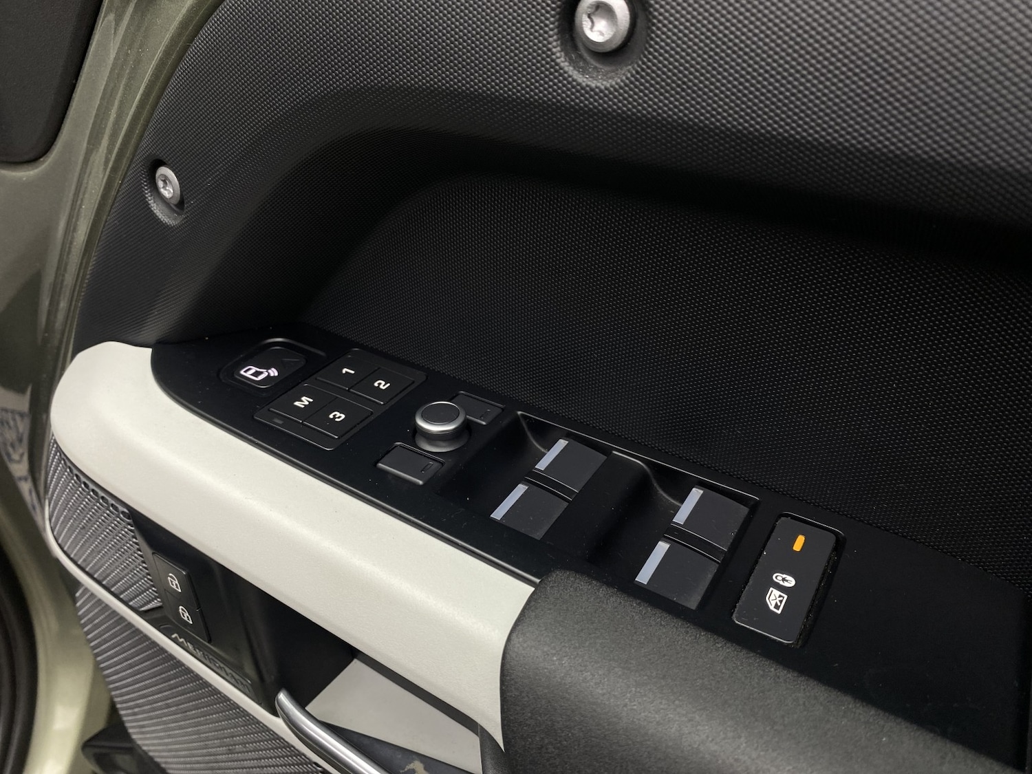 Used Land Rover Defender 2020 for sale - 77483649: Photo 61