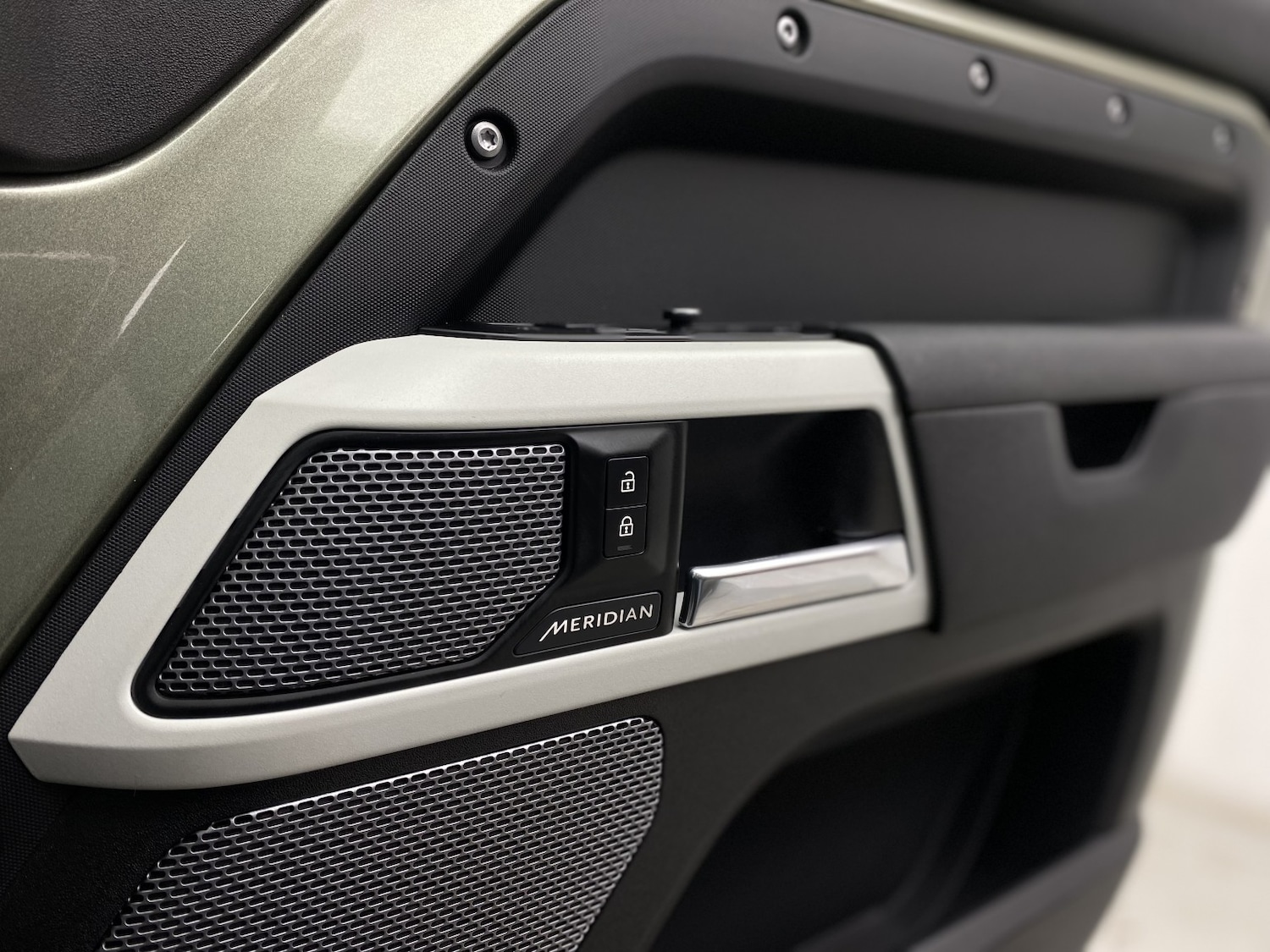 Used Land Rover Defender 2020 for sale - 77483649: Photo 62