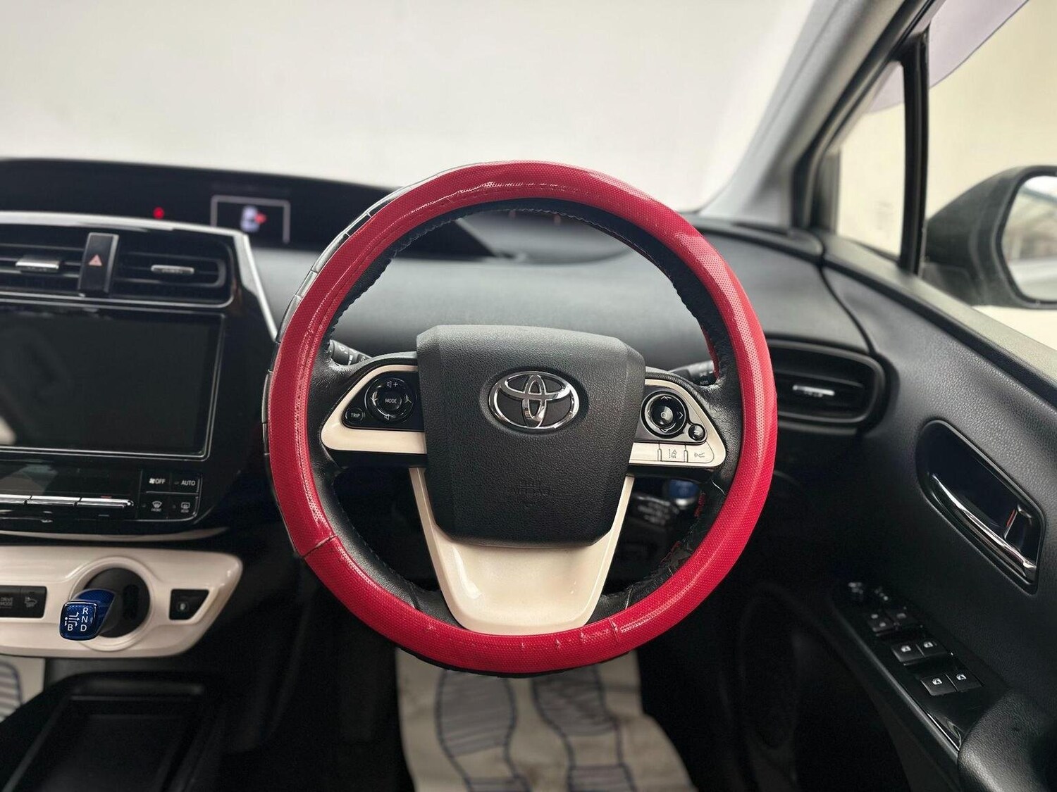 Used Toyota Prius 2022 for sale - 76744234: Photo 37
