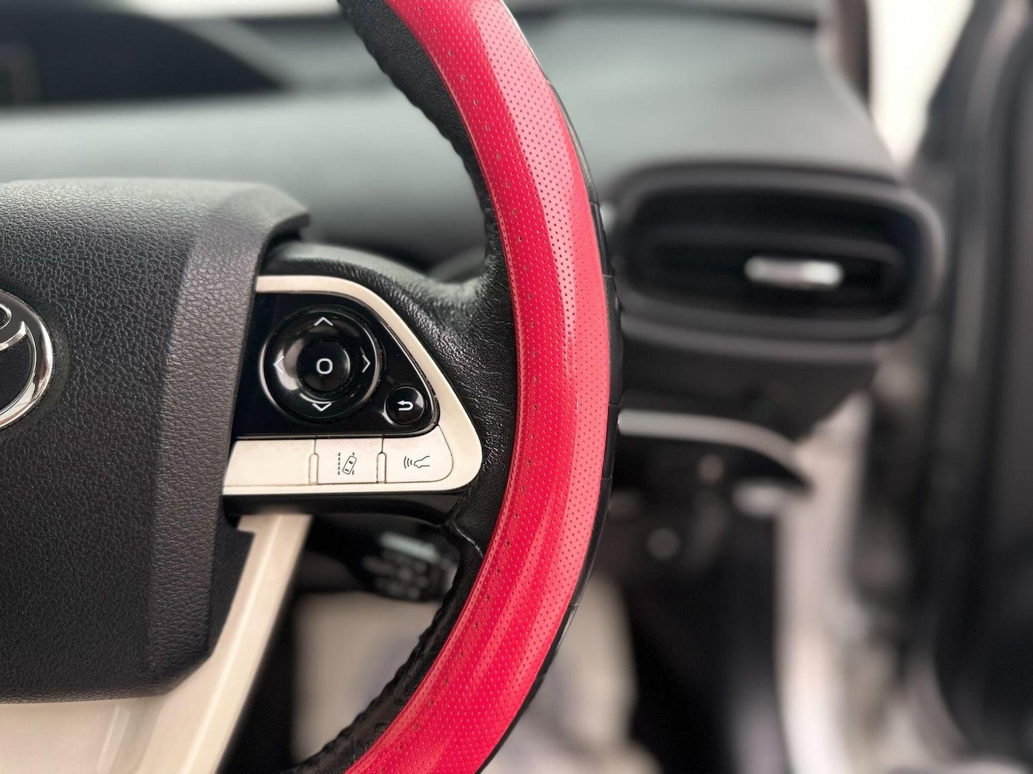 Used Toyota Prius 2022 for sale - 76744234: Photo 43