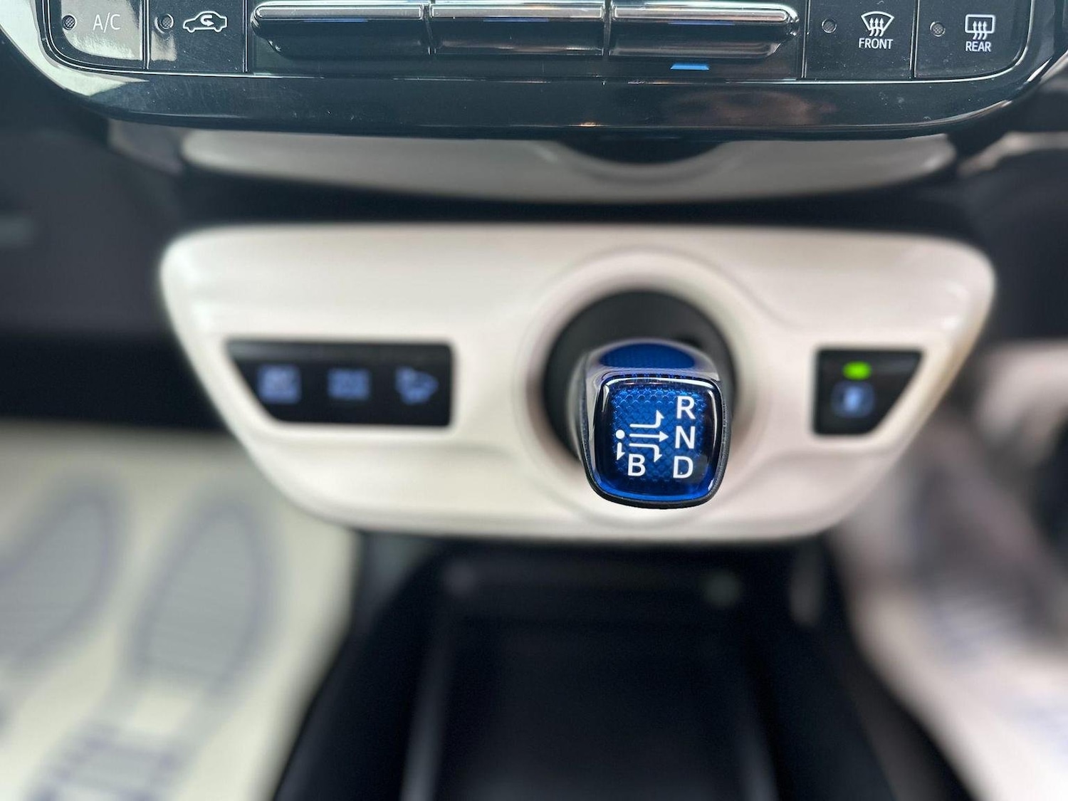 Used Toyota Prius 2022 for sale - 76744234: Photo 46