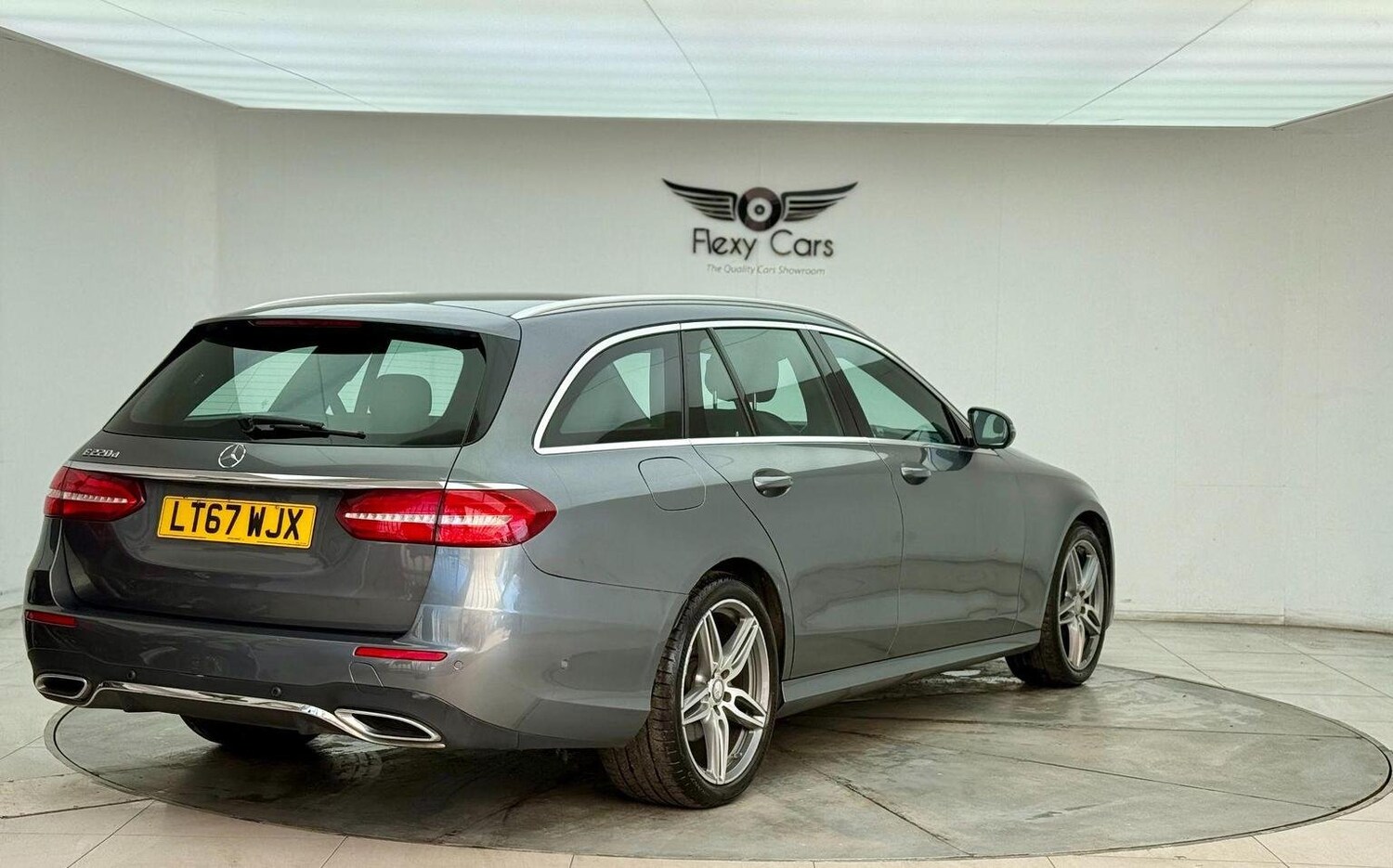 Used Mercedes-Benz E Class 2017 for sale - 76744219: Photo 12