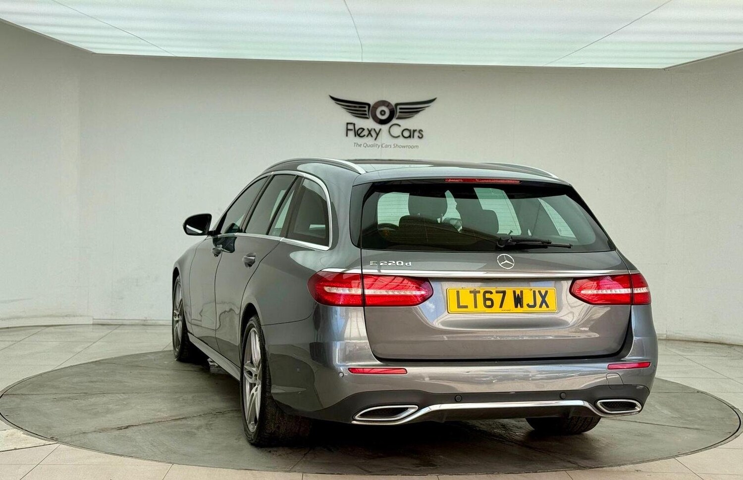 Used Mercedes-Benz E Class 2017 for sale - 76744219: Photo 14