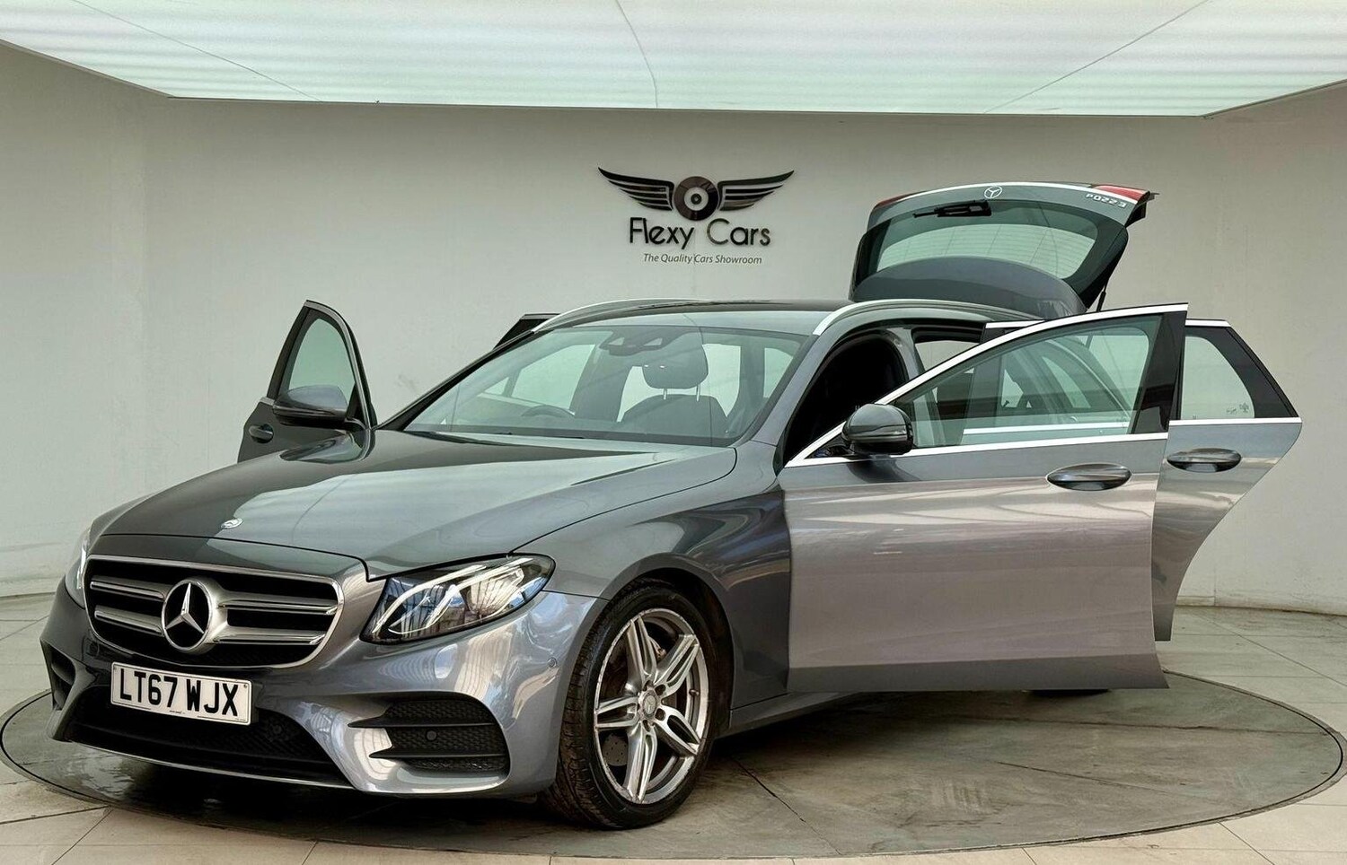 Used Mercedes-Benz E Class 2017 for sale - 76744219: Photo 28