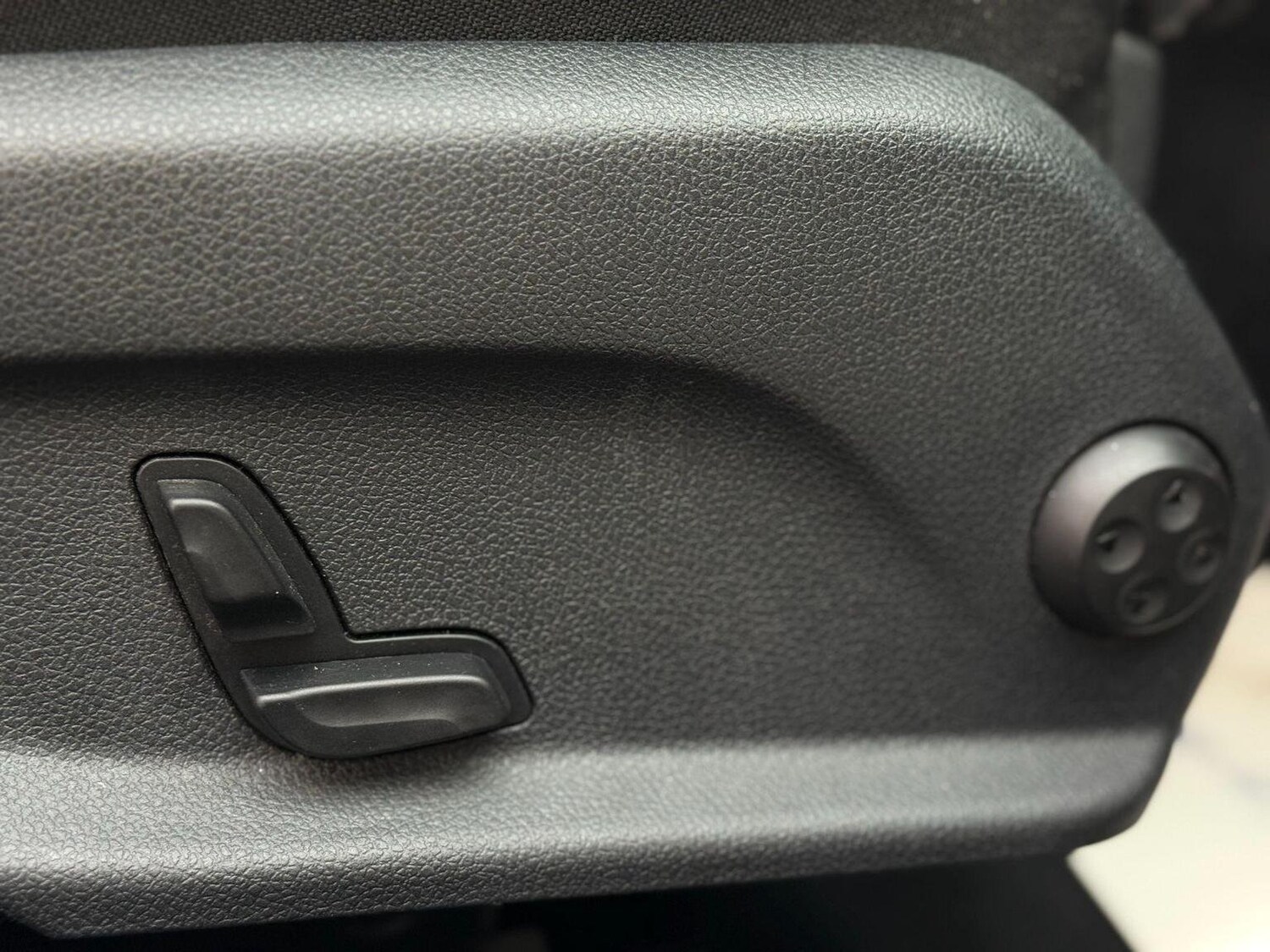 Used Mercedes-Benz E Class 2017 for sale - 76744219: Photo 39