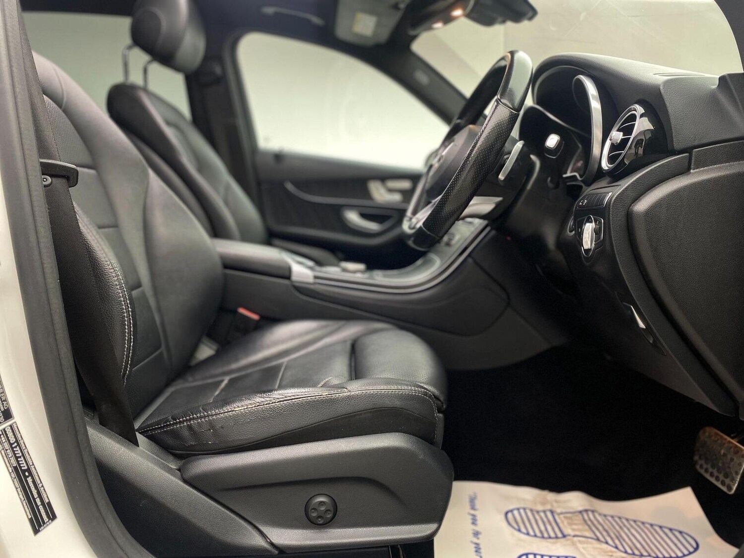 Used Mercedes-Benz GLC 2017 for sale - 76744155: Photo 33