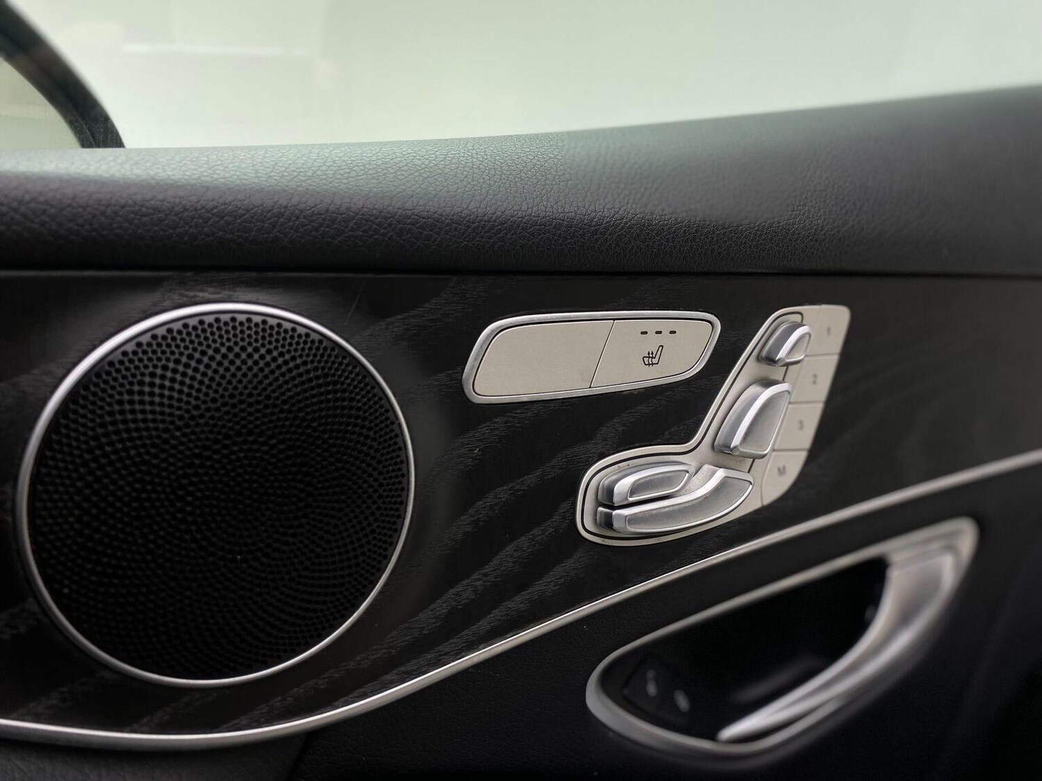 Used Mercedes-Benz GLC 2017 for sale - 76744155: Photo 39