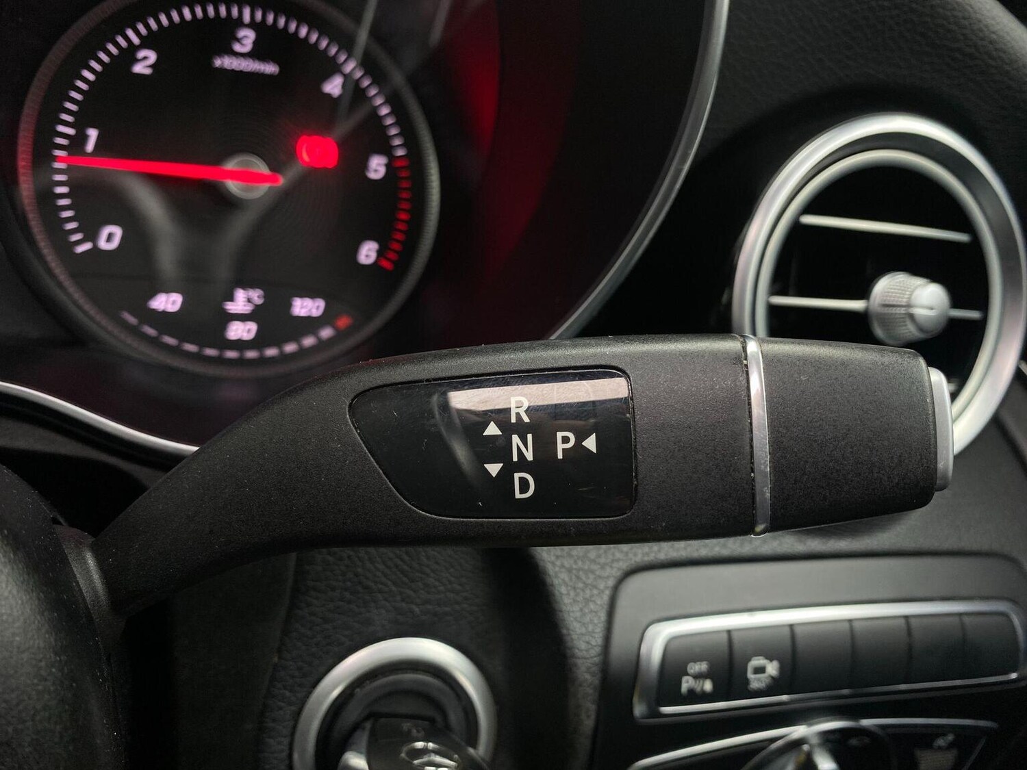 Used Mercedes-Benz GLC 2017 for sale - 76744155: Photo 43