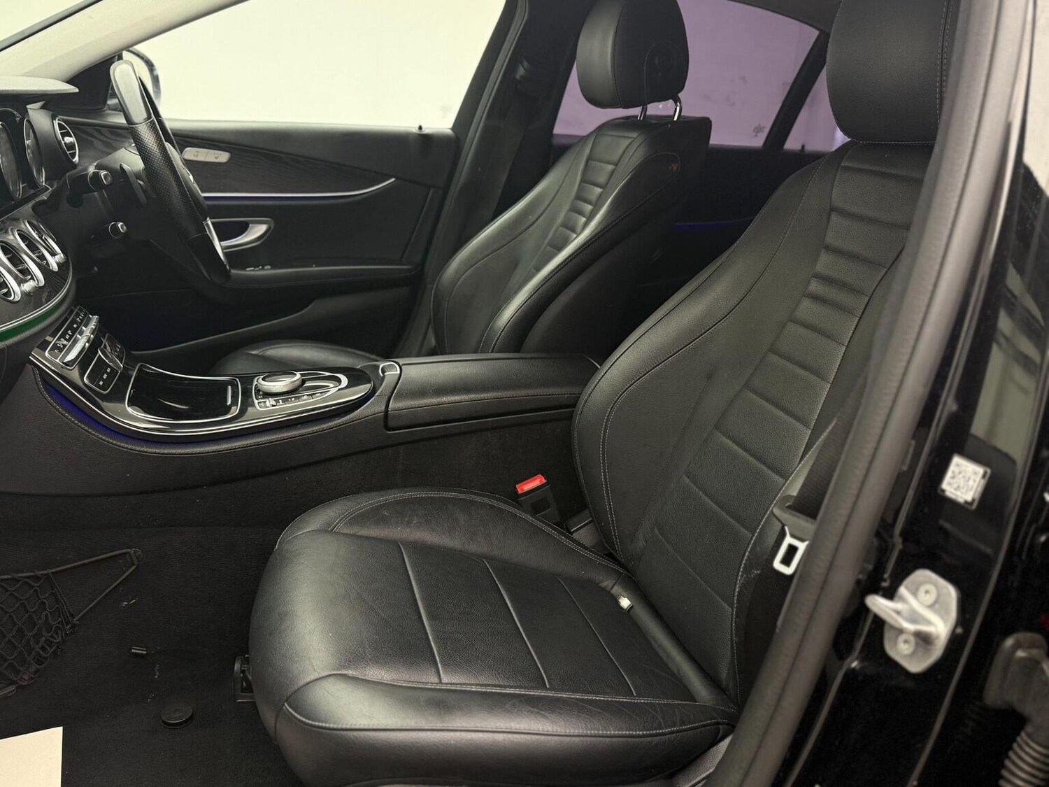 Used Mercedes-Benz E Class 2017 for sale - 76744197: Photo 28