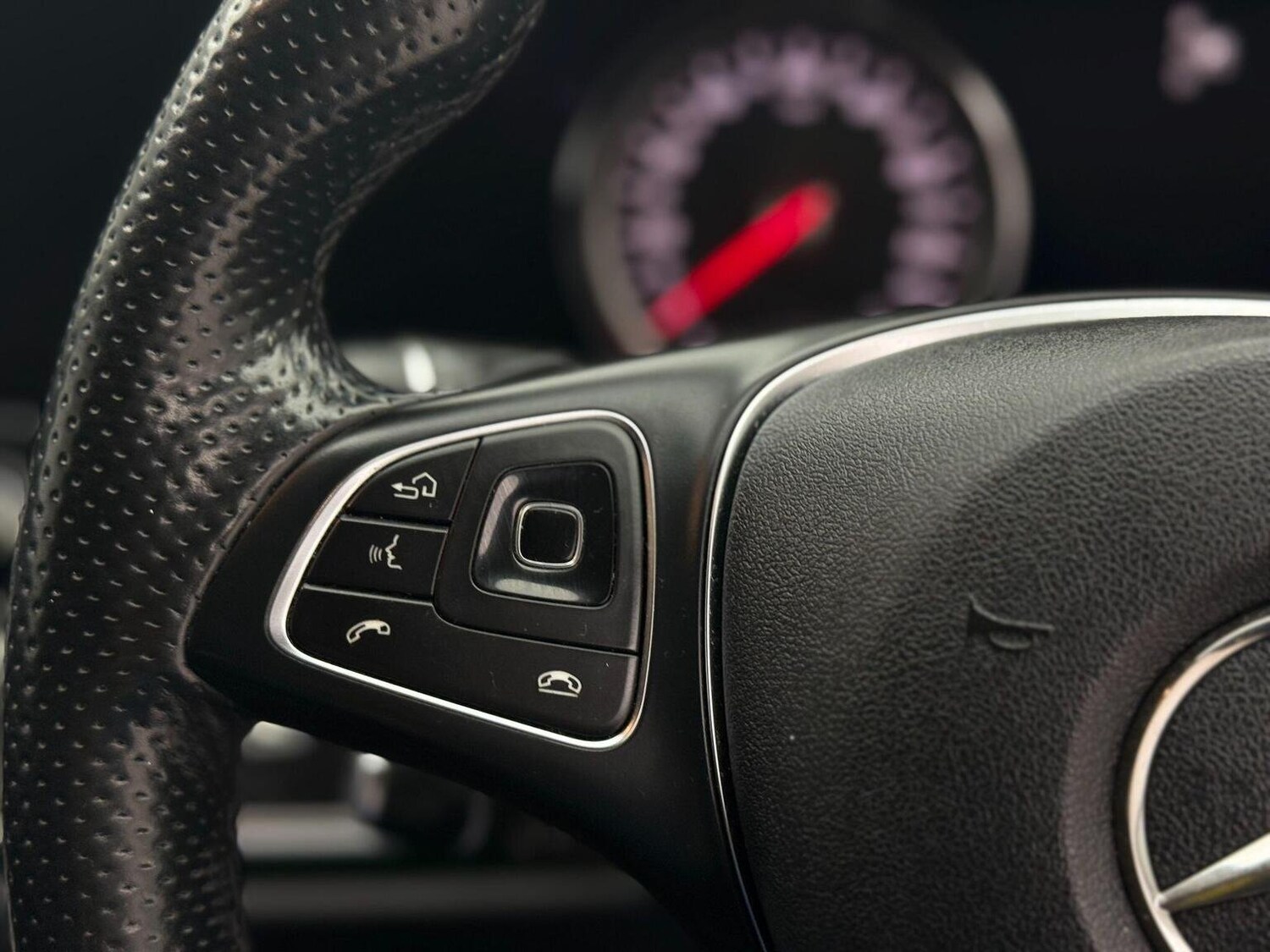 Used Mercedes-Benz E Class 2017 for sale - 76744197: Photo 31