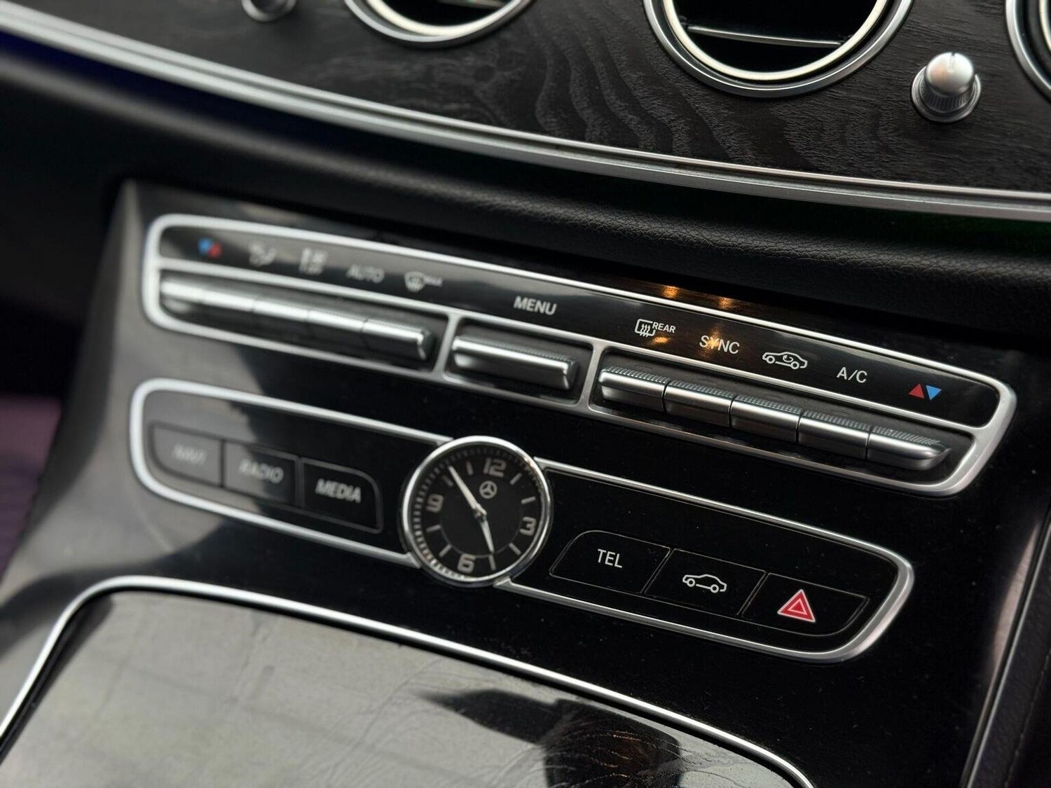 Used Mercedes-Benz E Class 2017 for sale - 76744197: Photo 34