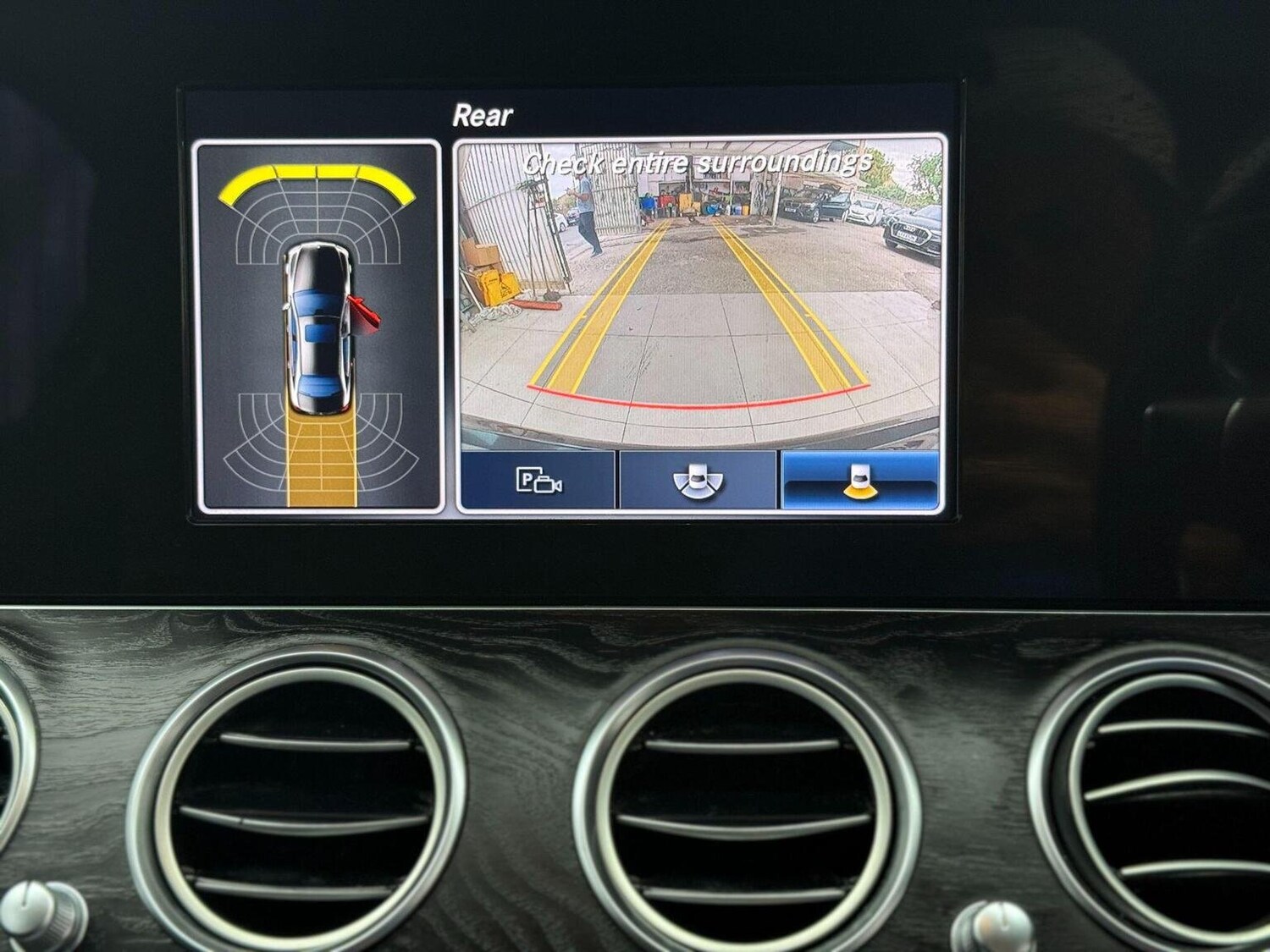 Used Mercedes-Benz E Class 2017 for sale - 76744197: Photo 46