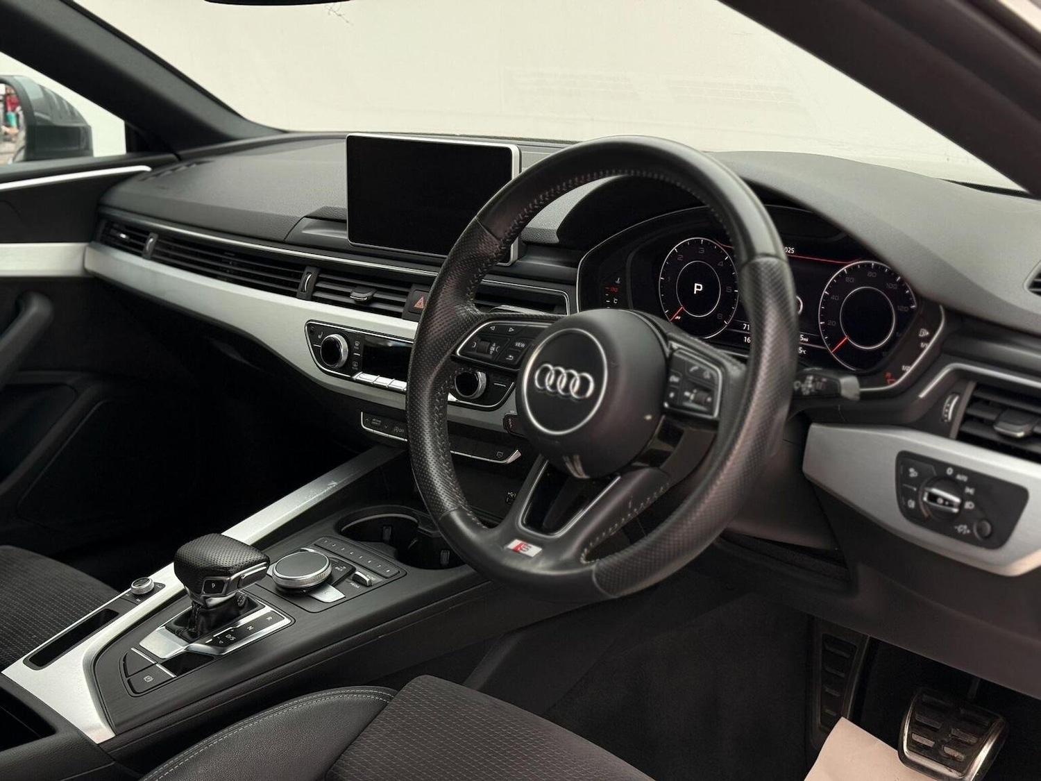 Used Audi A5 2018 for sale - 76744216: Photo 2