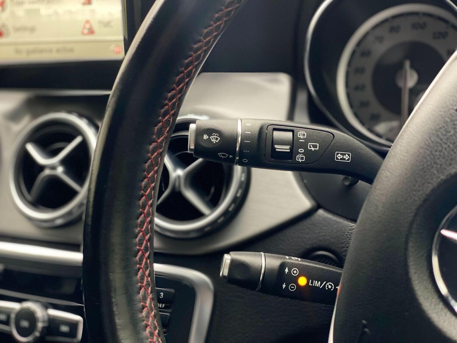 Used Mercedes-Benz GLA 2014 for sale - 76744153: Photo 37