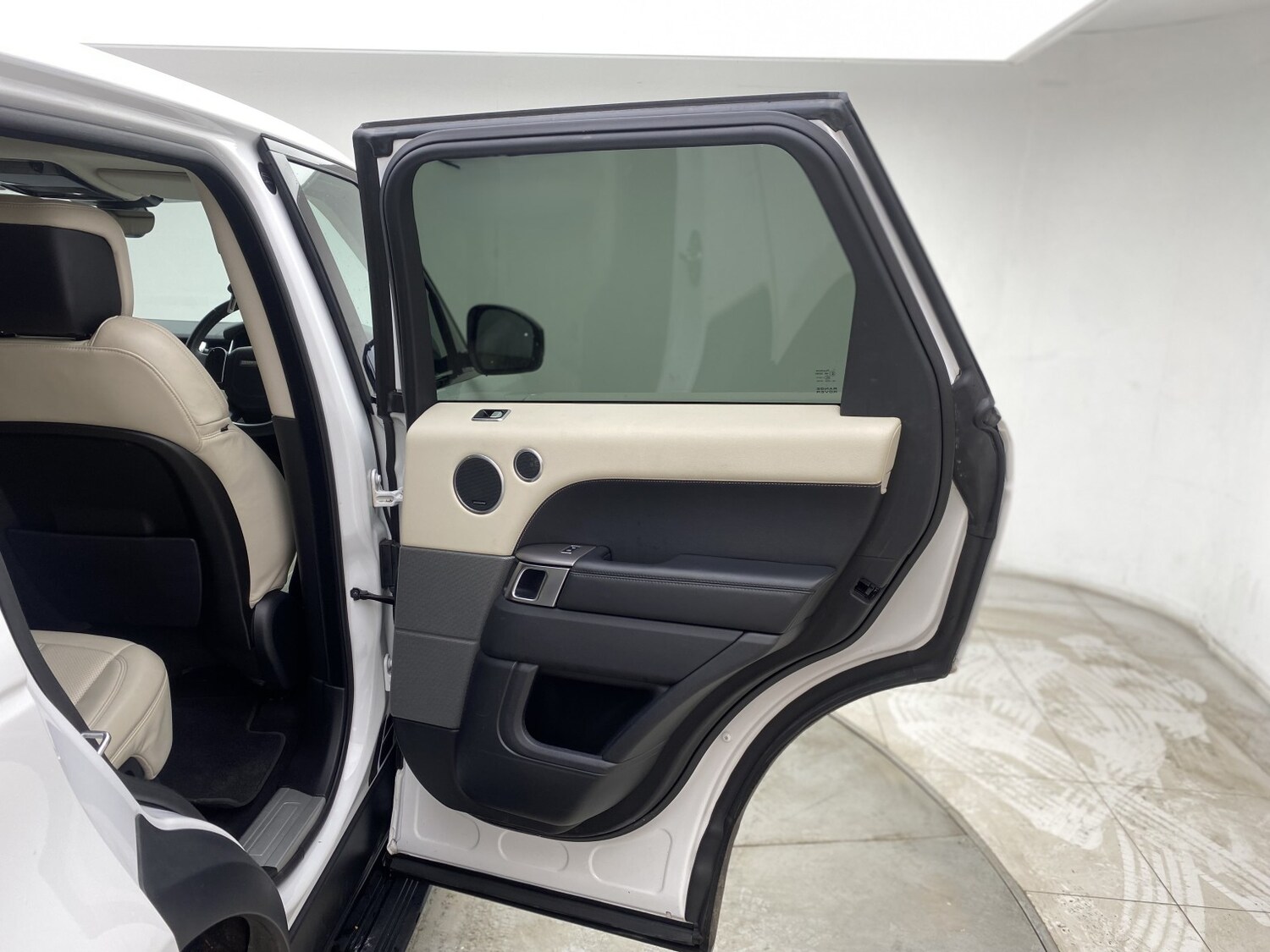 Used Land Rover Range Rover Sport 2018 for sale - 77465659: Photo 33