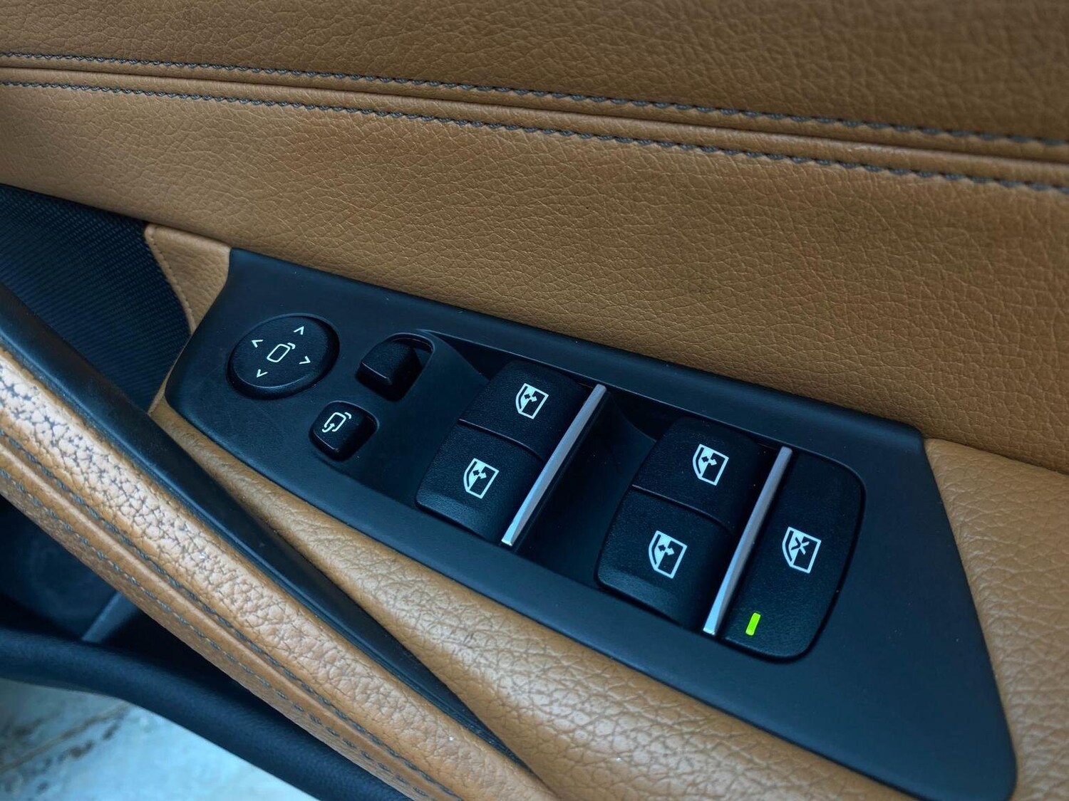 Used BMW 5 Series 2017 for sale - 76744242: Photo 46