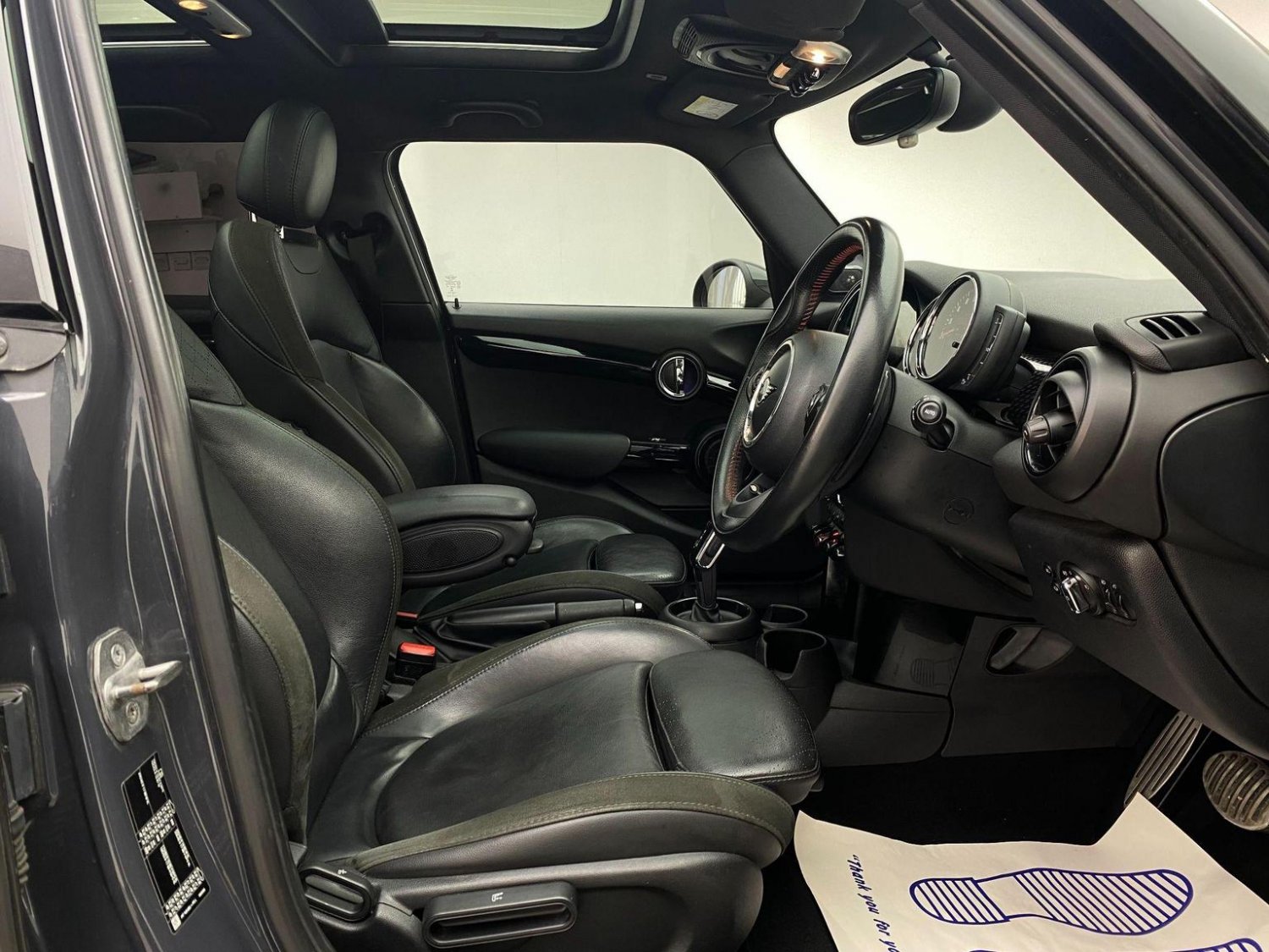 Used MINI Hatch 2019 for sale - 76794537: Photo 41