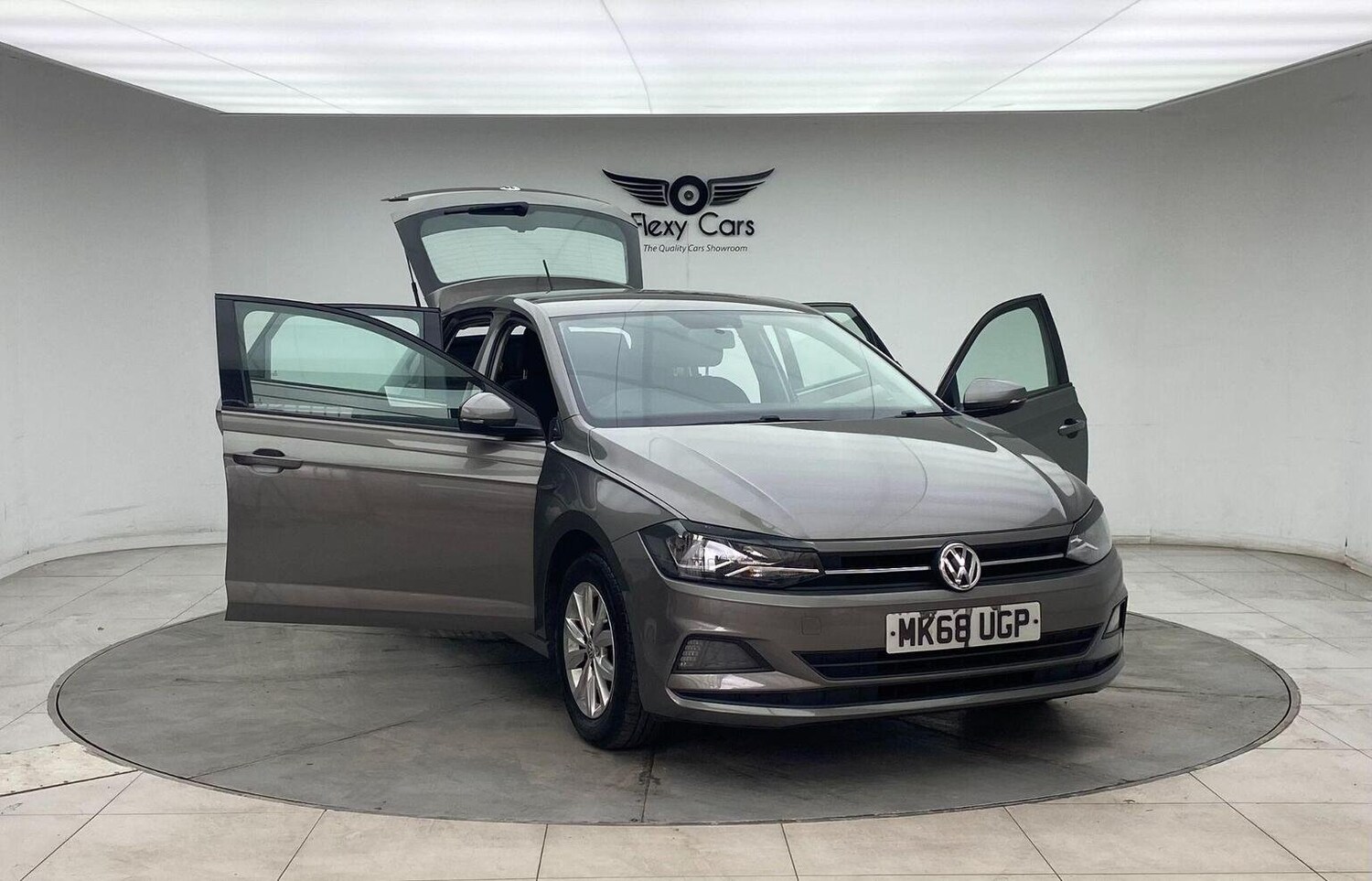 Used Volkswagen Polo 2018 for sale - 76744192: Photo 10